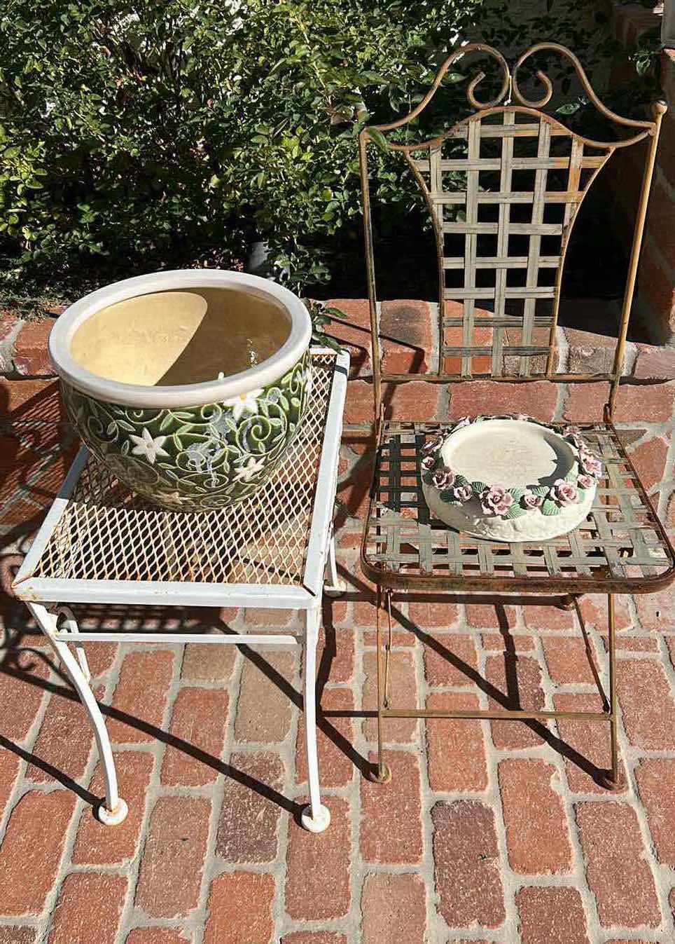 Photo 1 of OUTDOOR CHAIR TABLE W CERAMIC POT