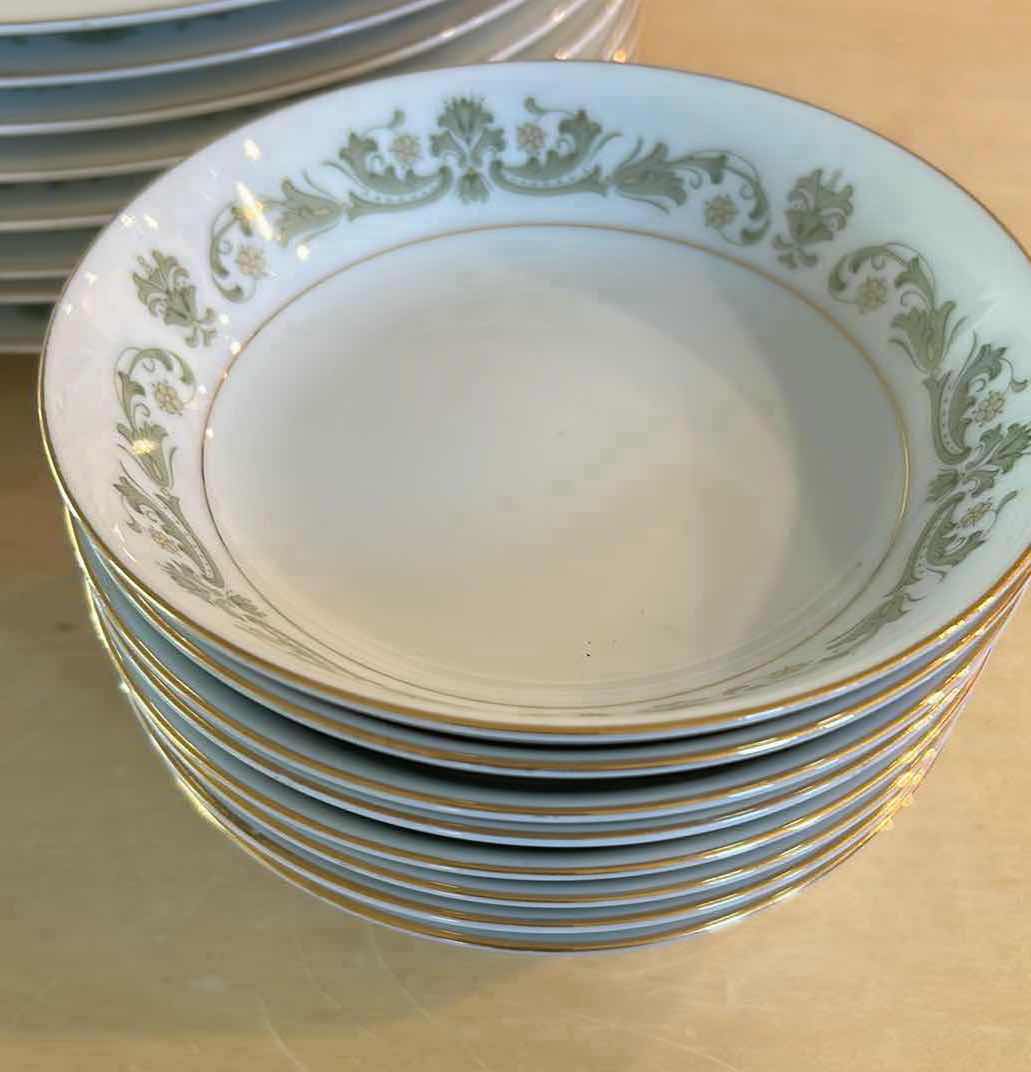 Photo 1 of 19 PCS STYLE HOUSE CONTESSA FINE. HINA DINNER PLATES BOWLS