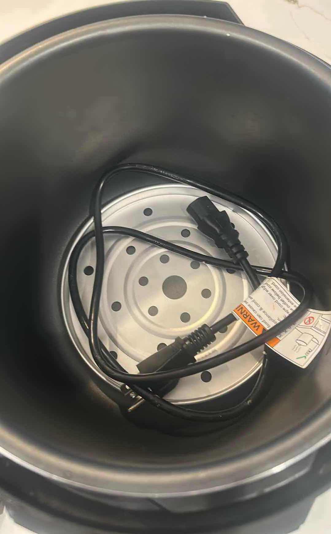 Photo 1 of PRESTO 6 QUART ELECTRIC PRESSURE COOKER PLUS