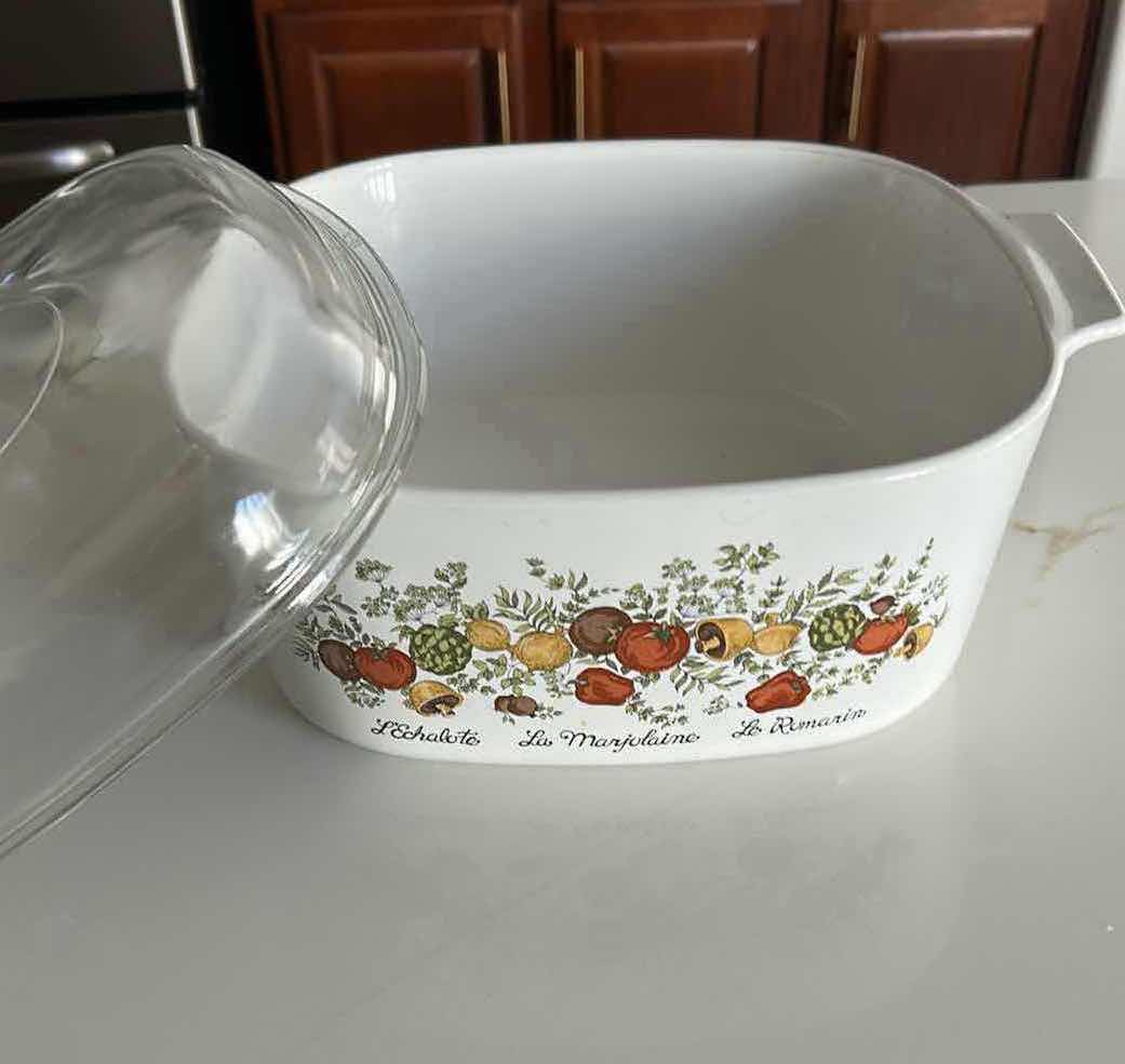 Photo 1 of VINTAGE CORNING WARE 5 QT CASSEROLE DISH "SPICE OF LIFE" PATTERN W LID