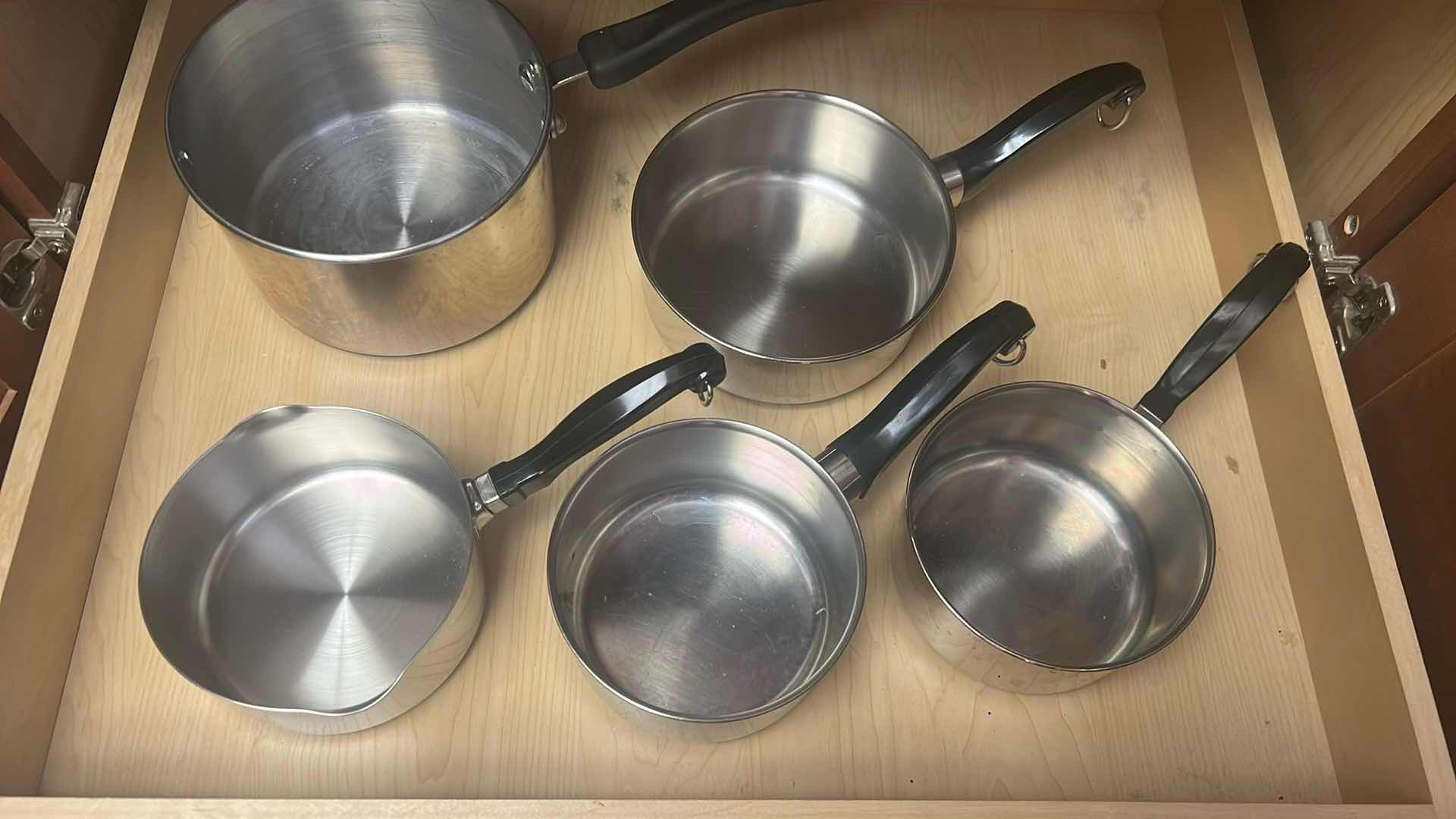 Photo 1 of CONTENTS OF SHELF 5 VINTAGE FABERWARE COOKWARE W LIDS