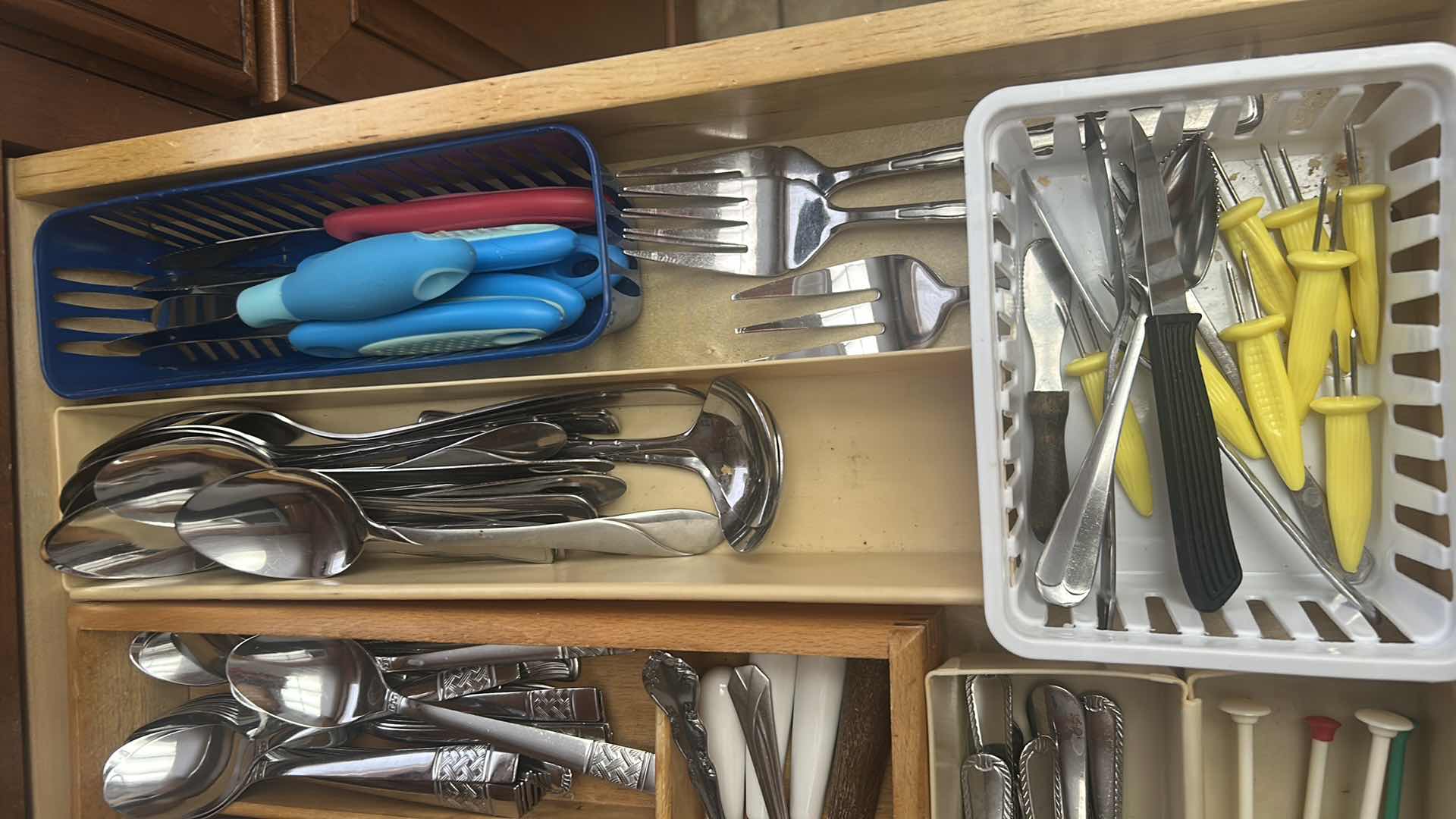 Photo 1 of CONTENTS OF DRAWER SILVERWARE BAG OF SILVERWARE