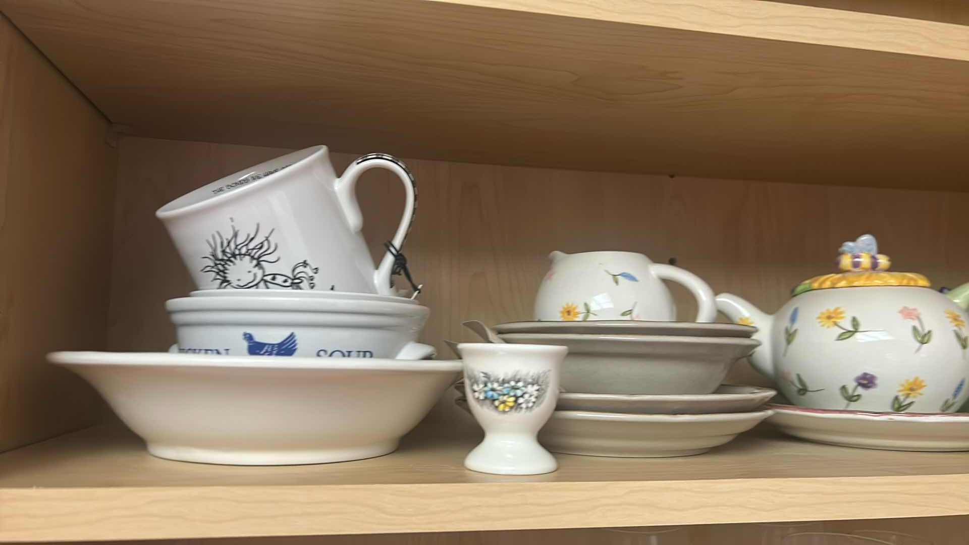 Photo 1 of CONTENTS OF SHELF