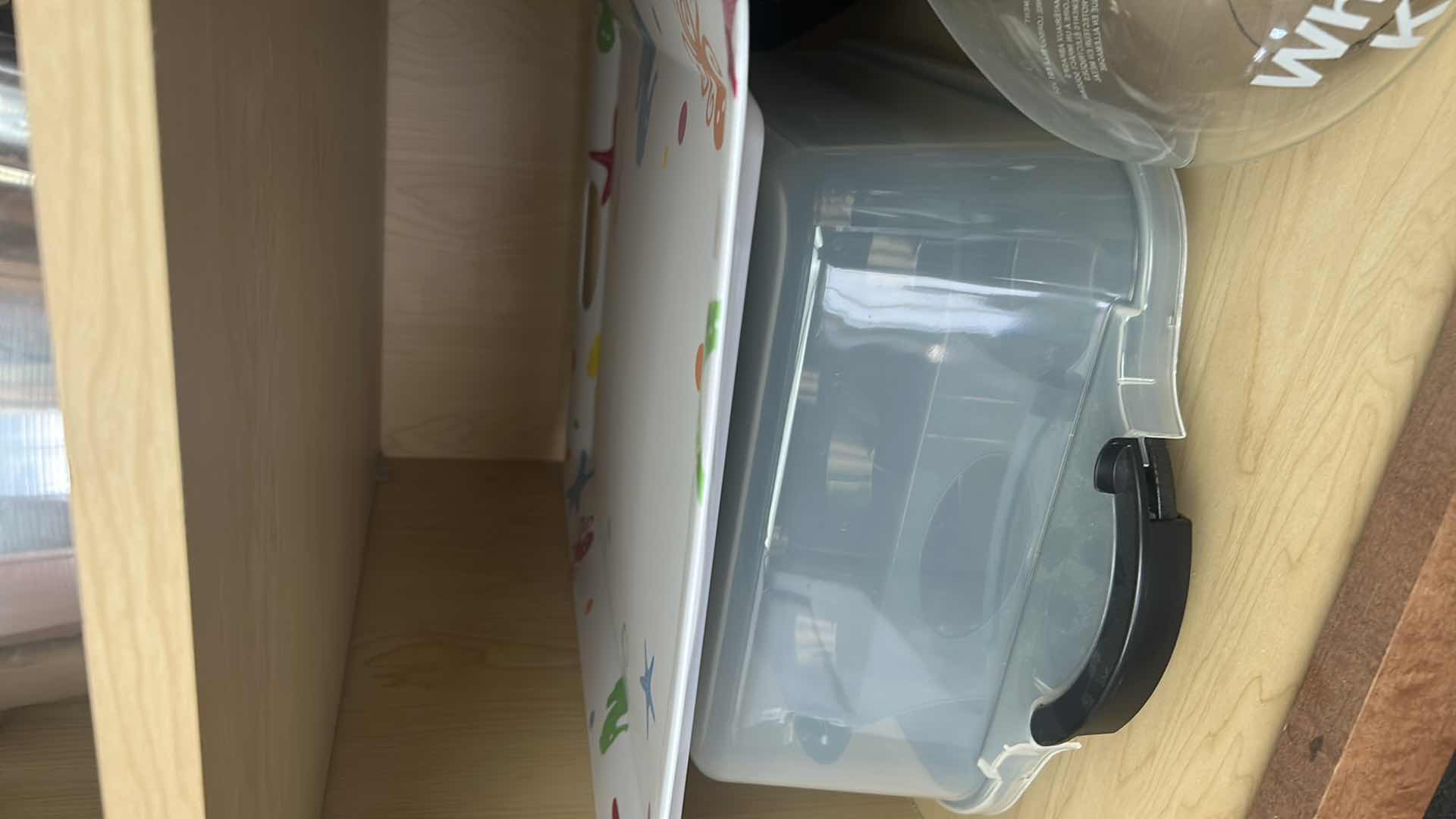 Photo 1 of CONTENTS OF CABINET