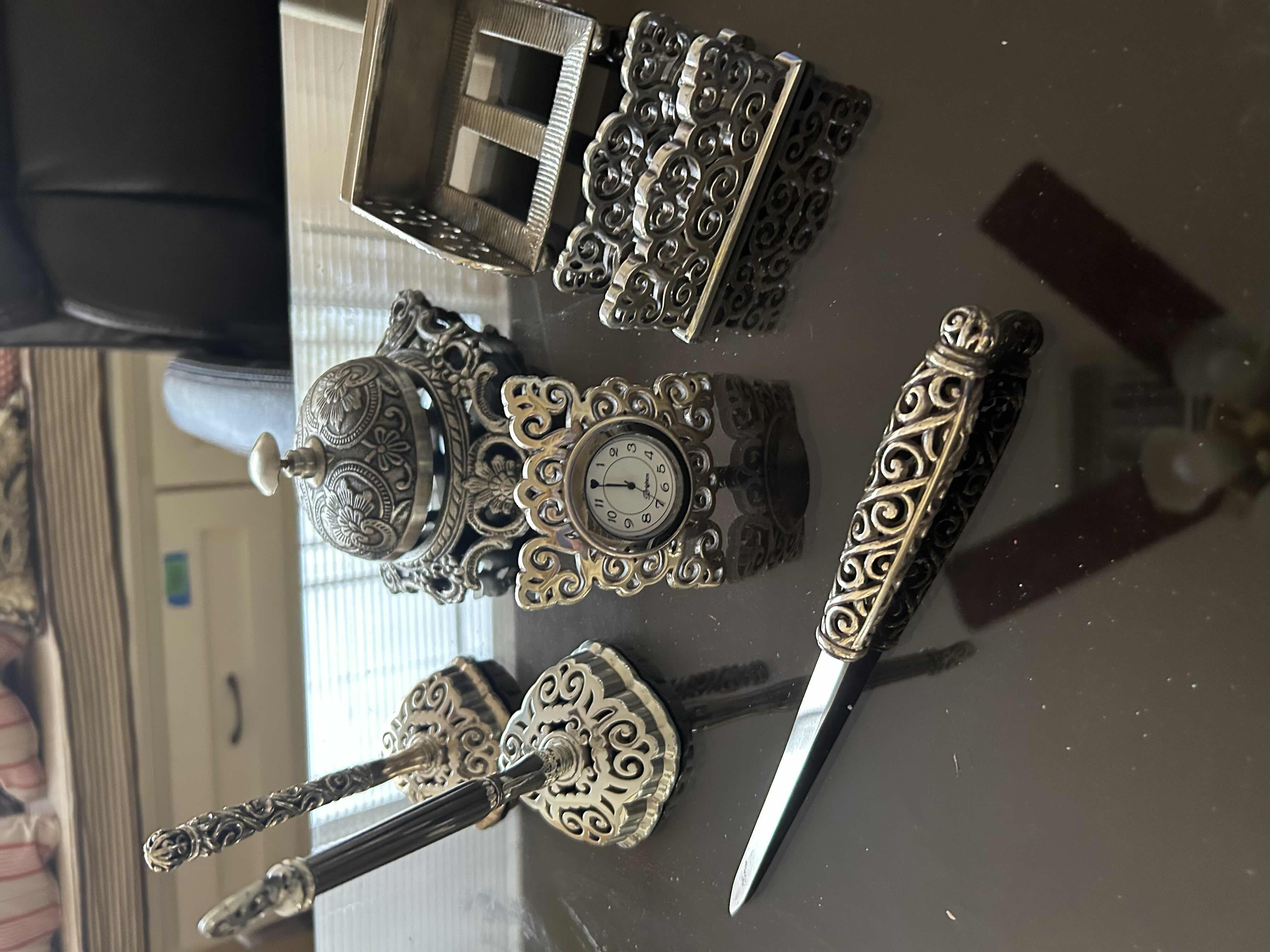 Photo 1 of 6-BRIGHTON COLLECTABLES