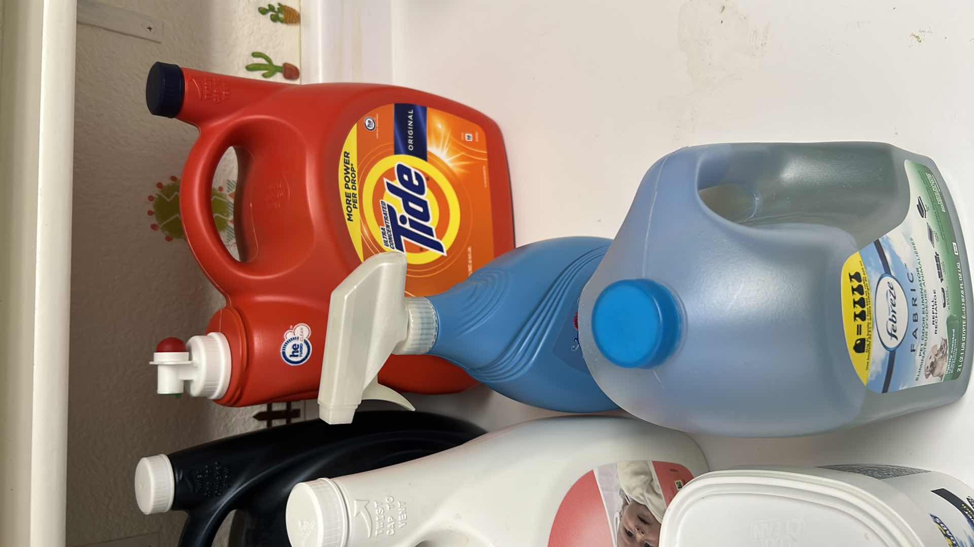 Photo 1 of CONTENTS OF SHELF DETERGENT