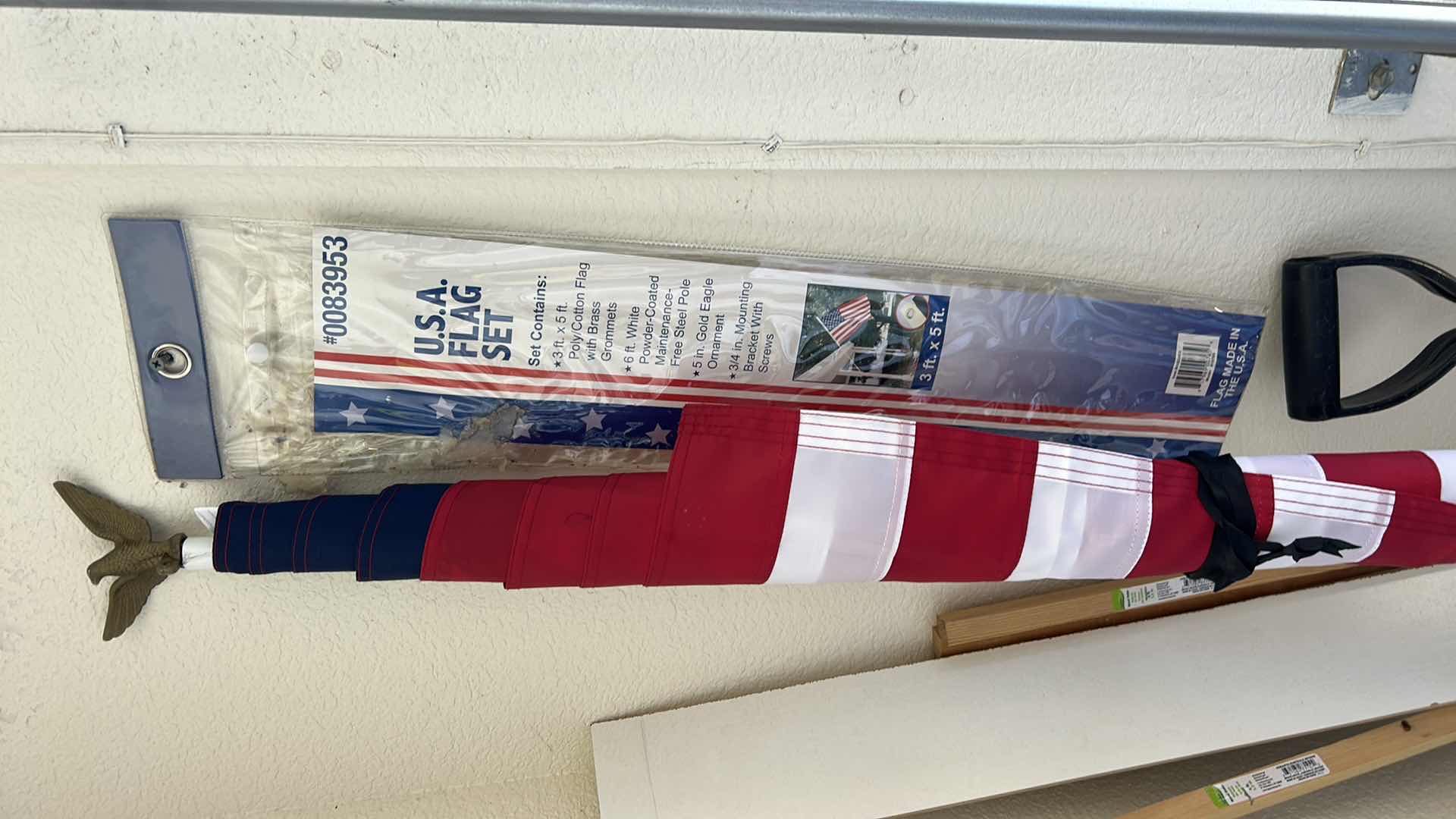 Photo 1 of AMERICAN FLAG