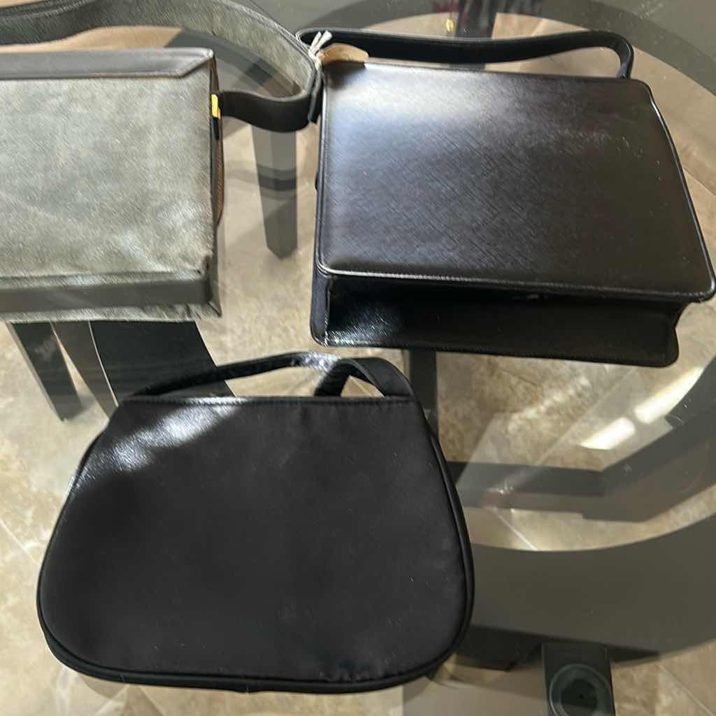 Photo 1 of 3- WOMANS HAND BAG