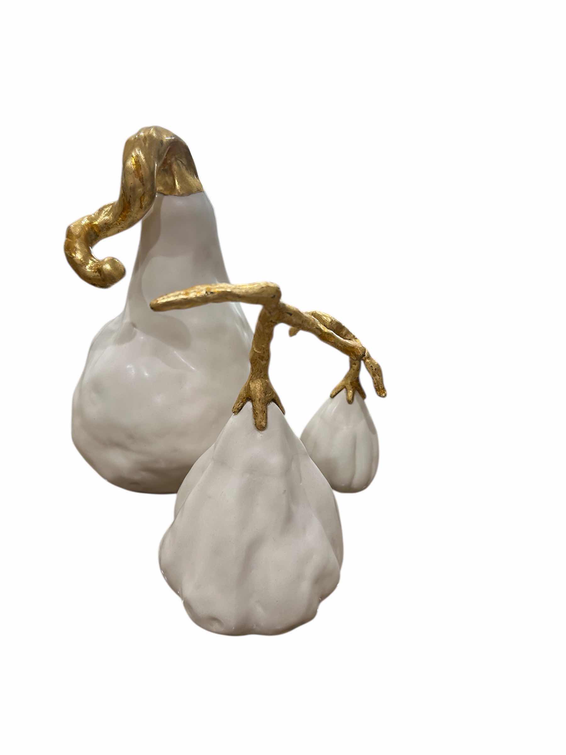 Photo 1 of 3 DECORATIVE SCULPTURES BY STUDO B MAGENTA WHITE H 10" 8" 5"