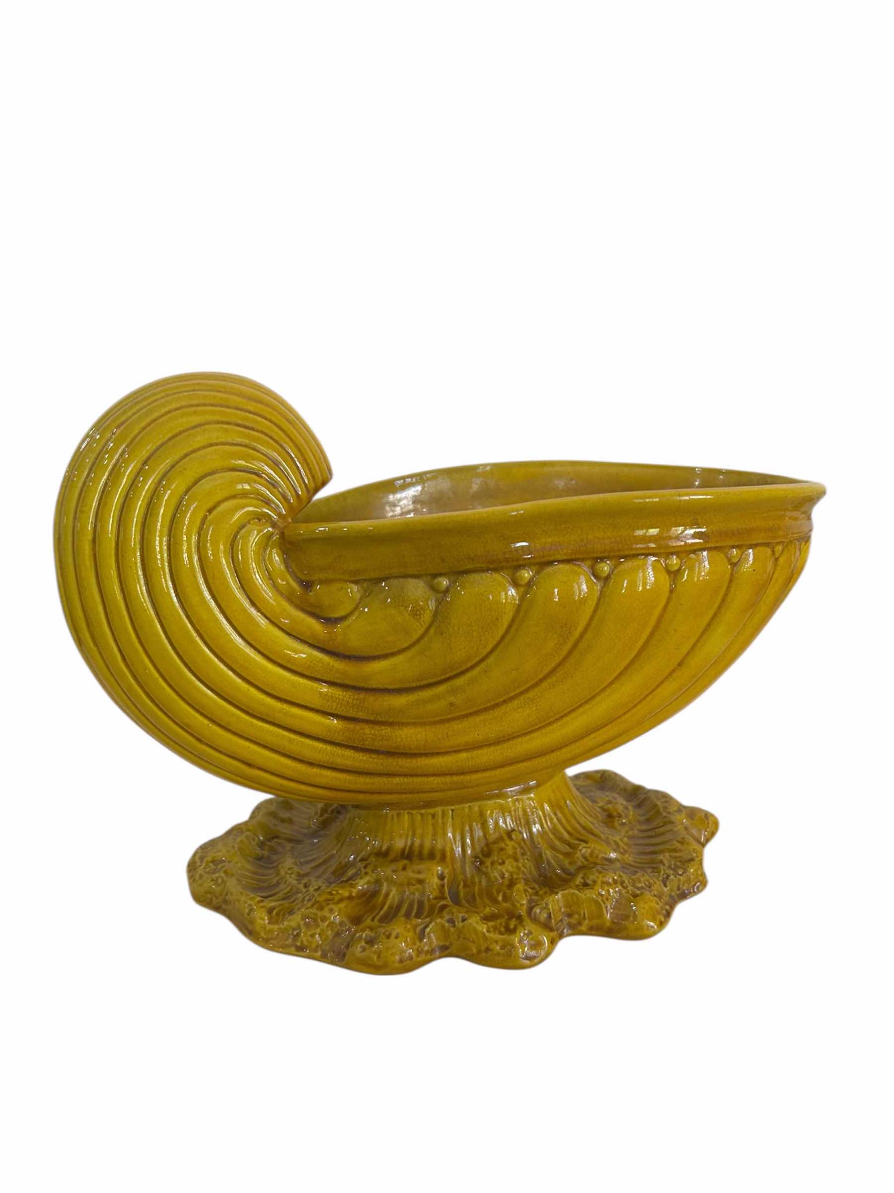 Photo 1 of LARGE ANTIQUE YELLOW SHELL JARDINIERE 11"