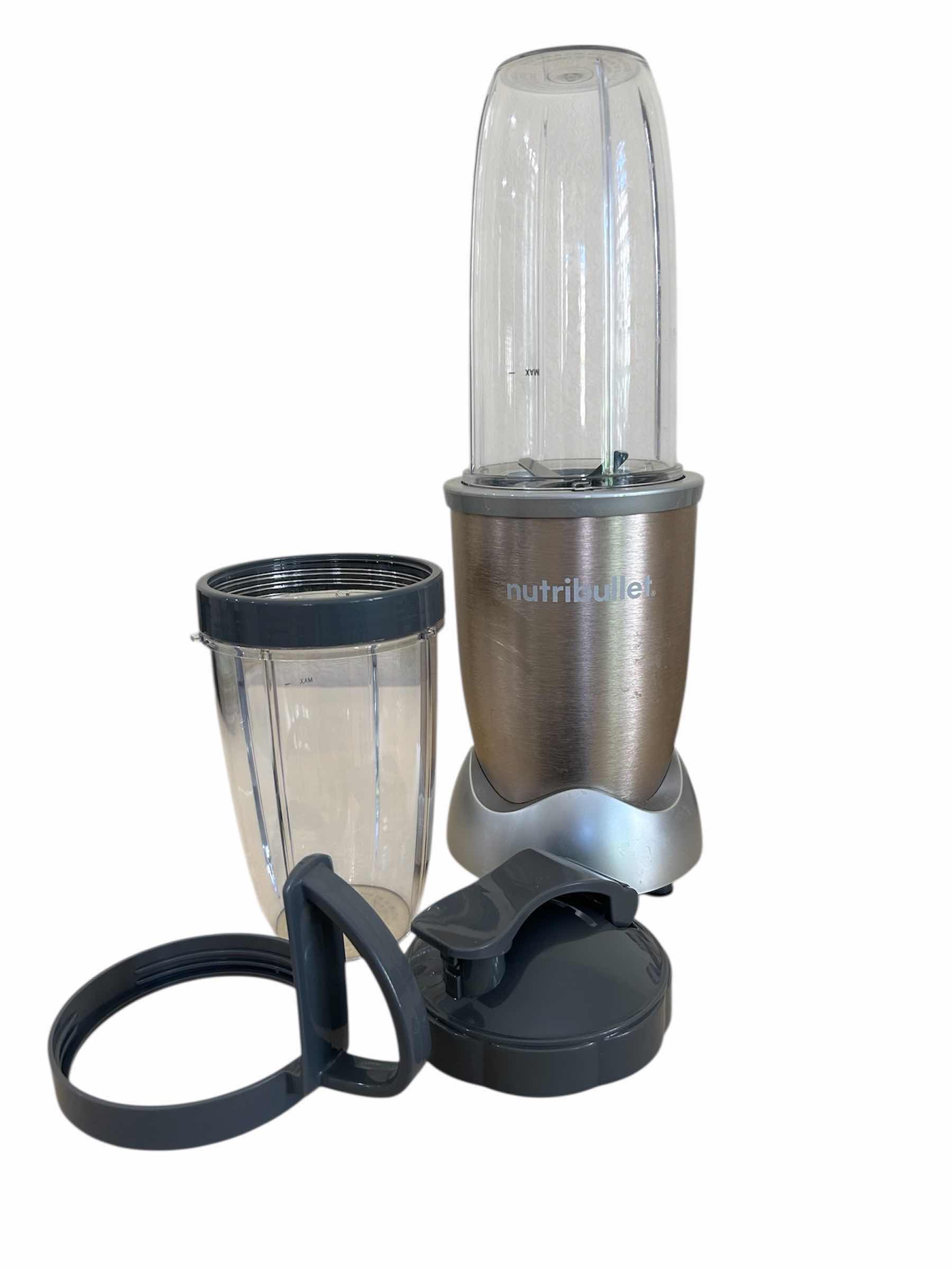 Photo 1 of NUTRIBULLET PERSONNEL BLENDER AND SILVER