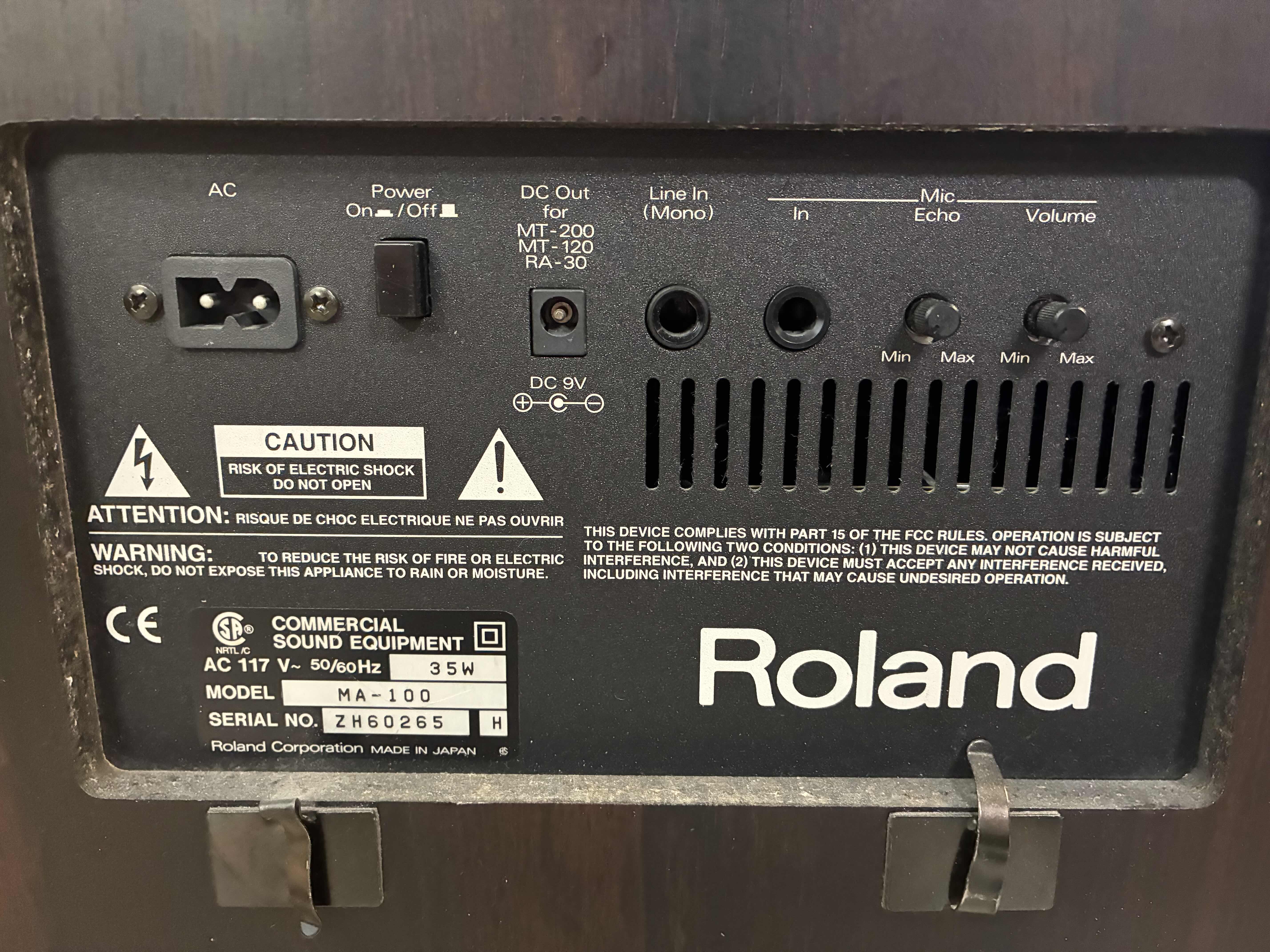 Photo 1 of ROLAND MONITOR SPEAKER MA-100