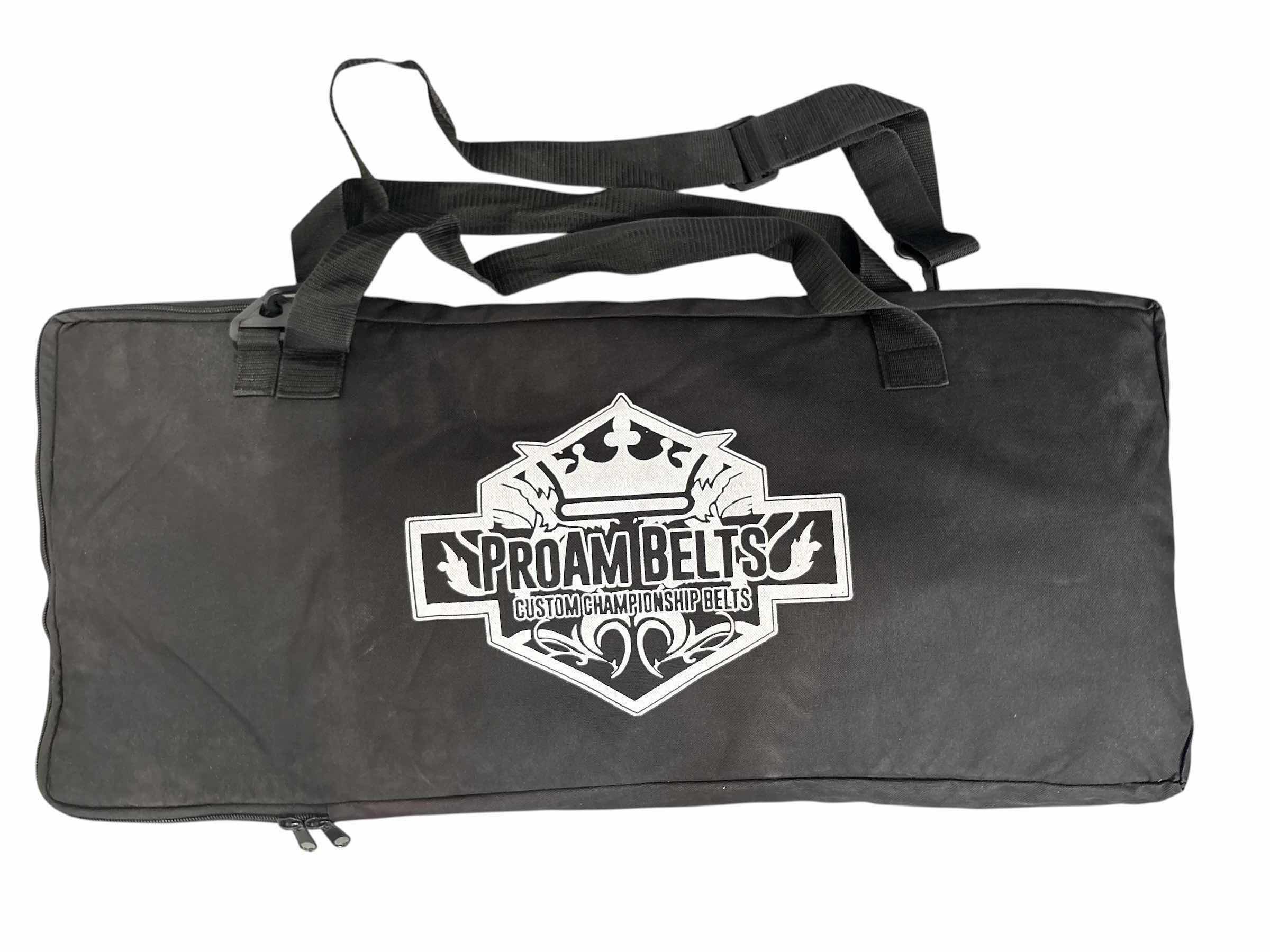 Photo 1 of MAJOR SERIES OF PUTTING CHAMPION BELT WITH CARRYING CASE RETAIL $189