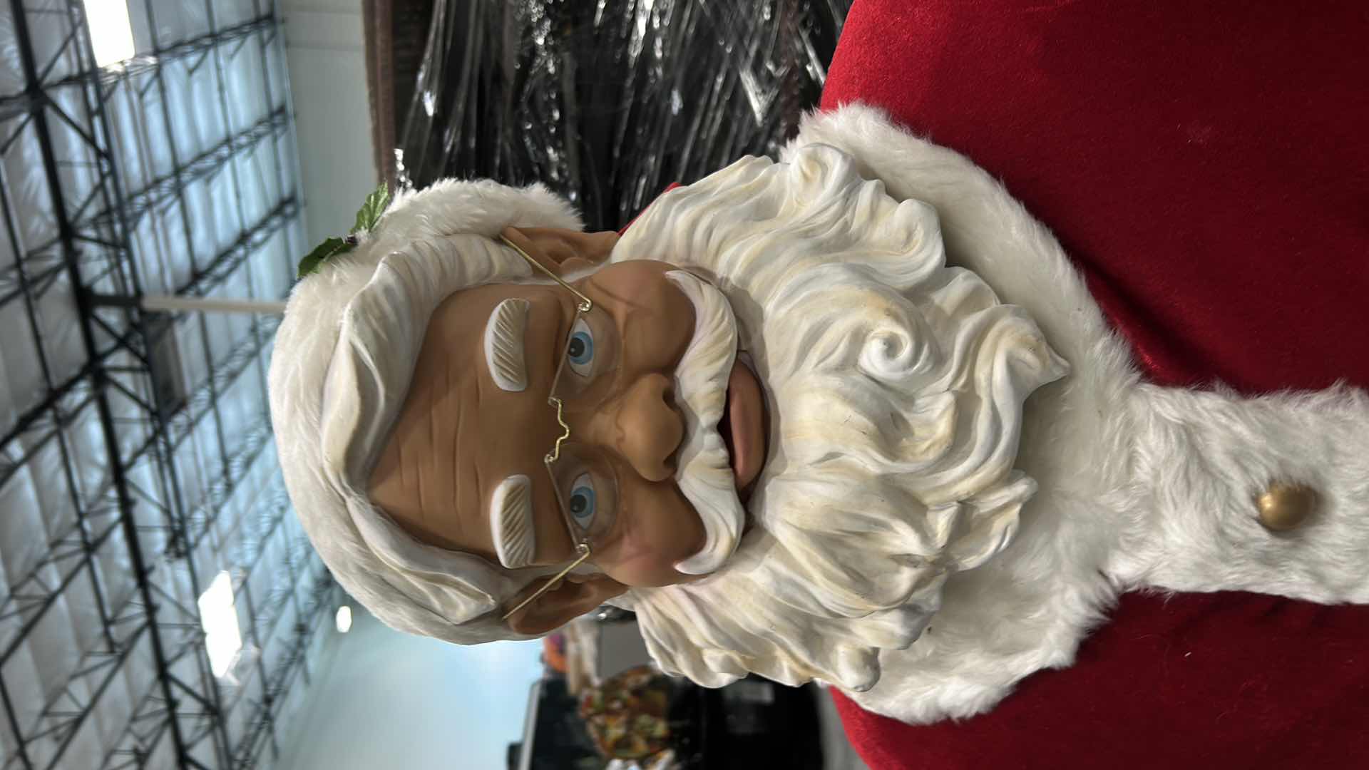 Photo 1 of ANIMATED PLUG IN SANTA CLAUSE TORSO H 3’