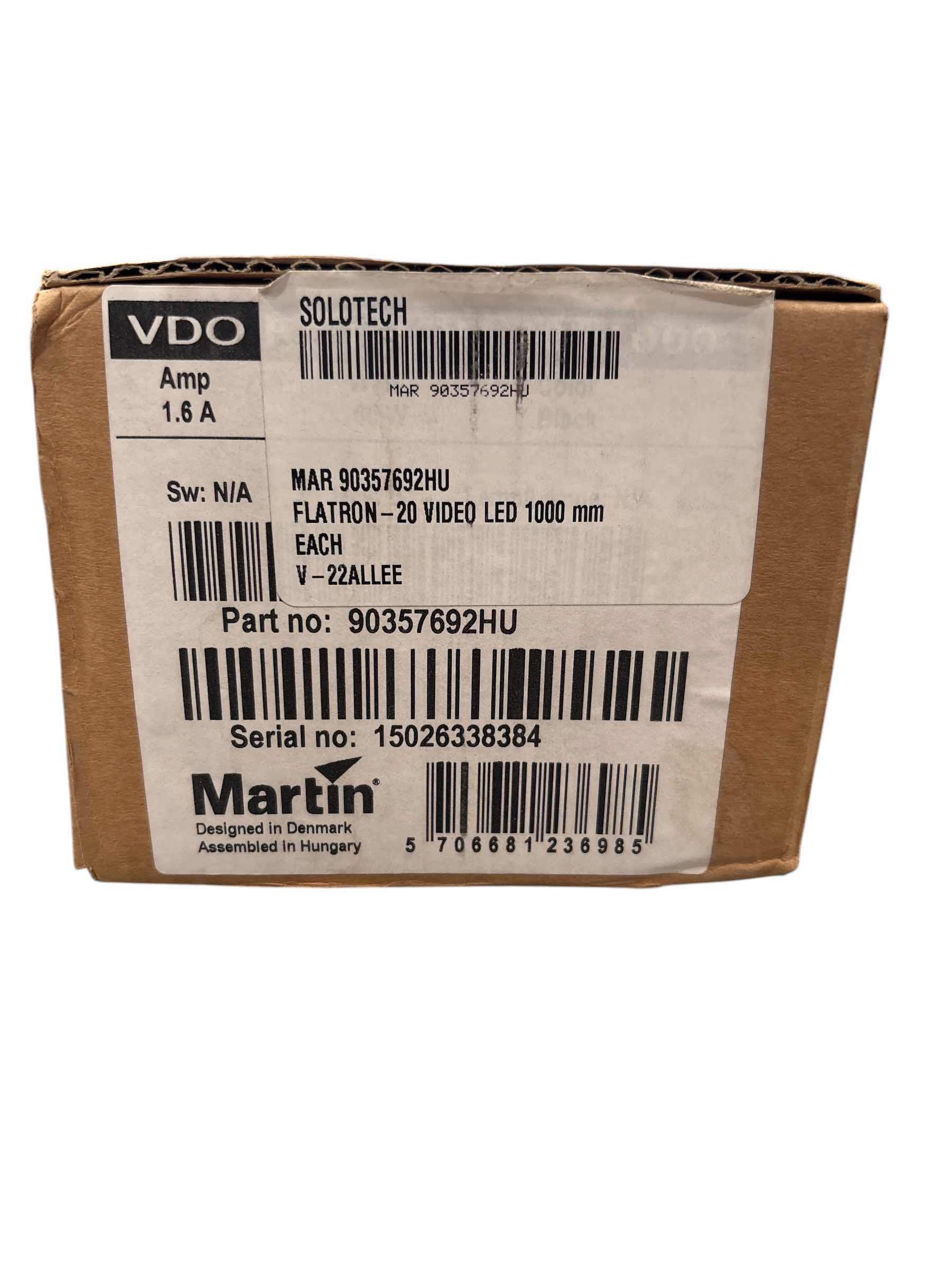Photo 1 of NIB MARTIN VDO FATRON20-1000MM OUTDOOR LED VIDEO FIXTURE