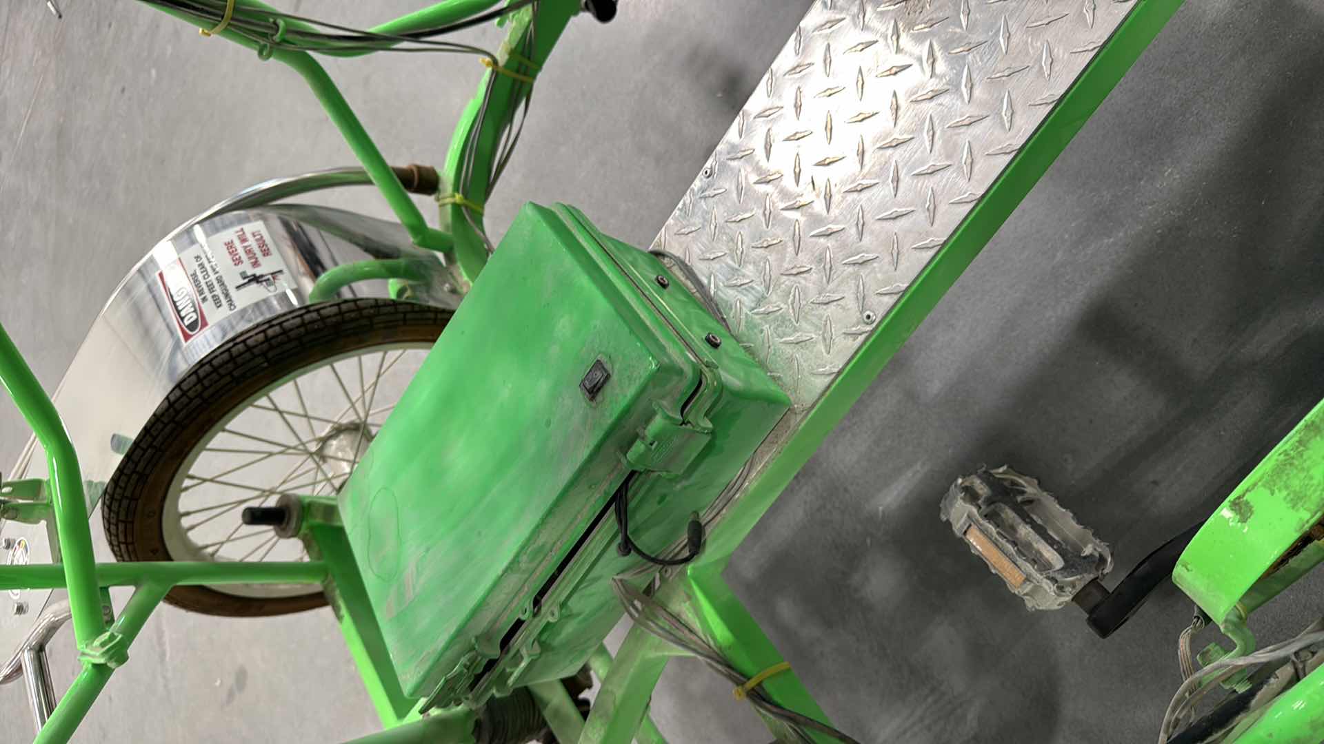 Photo 1 of CUSTOM WHIMSICAL SURREY LIMOUSINE DELUXE 7 SPEED 4 WHEEL 4 PEDALERS DUAL SIDES PEDAL W 3RD WHEEL BATTERY POWERED BIKE-BRIGHT GREEN/YELLOW W BLUE WINDMILL SPIN TOPS-BY THE SURREY COMPANY