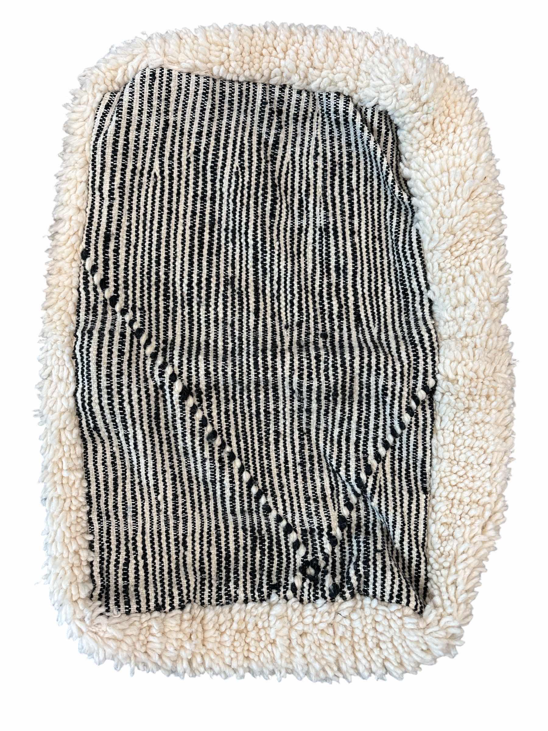 Photo 1 of (6)PCS CUSHION PILLOW COVERS 20.5”X13”