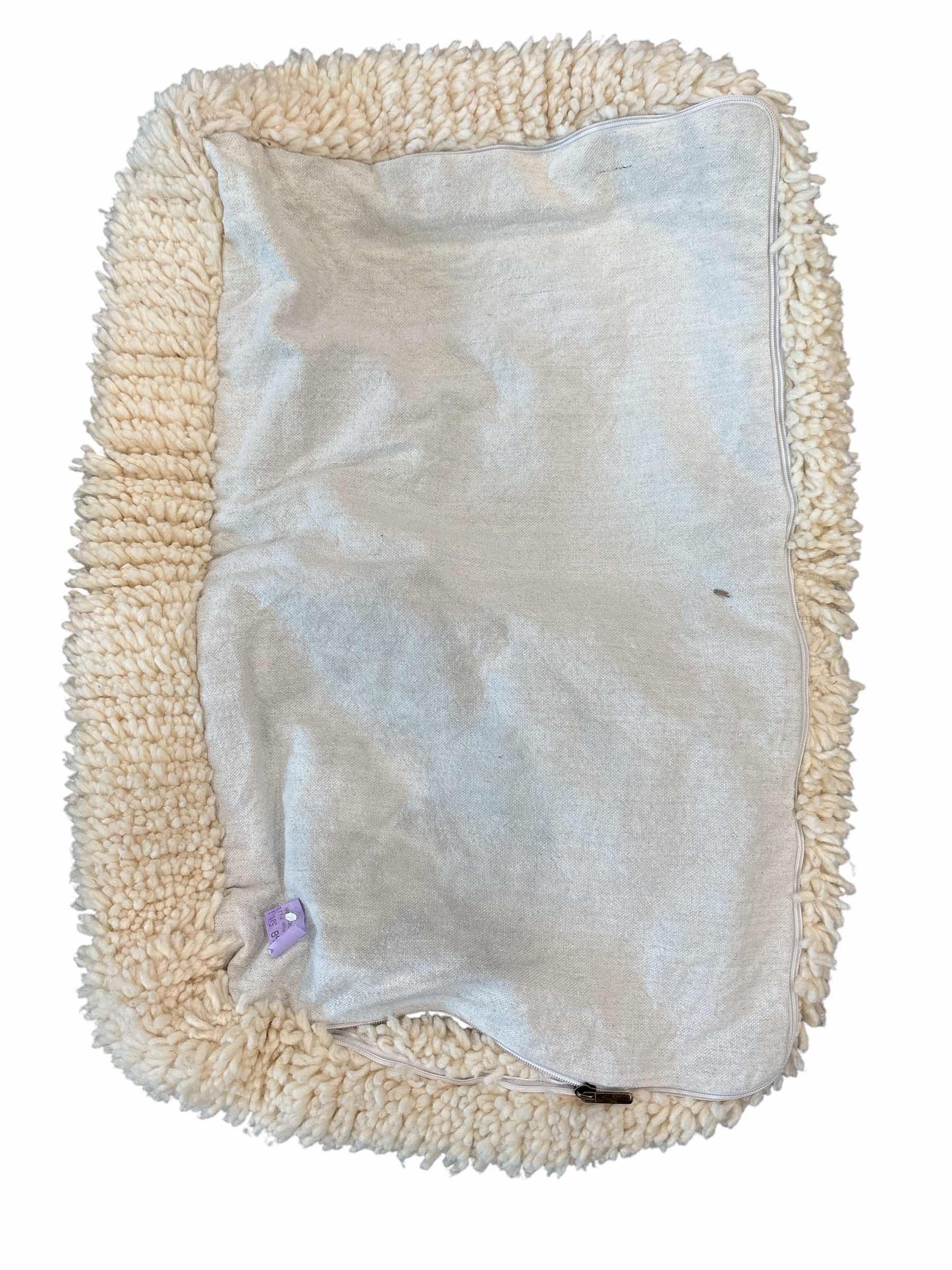 Photo 1 of (6)PCS CUSHION PILLOW COVERS 20.5”X13”