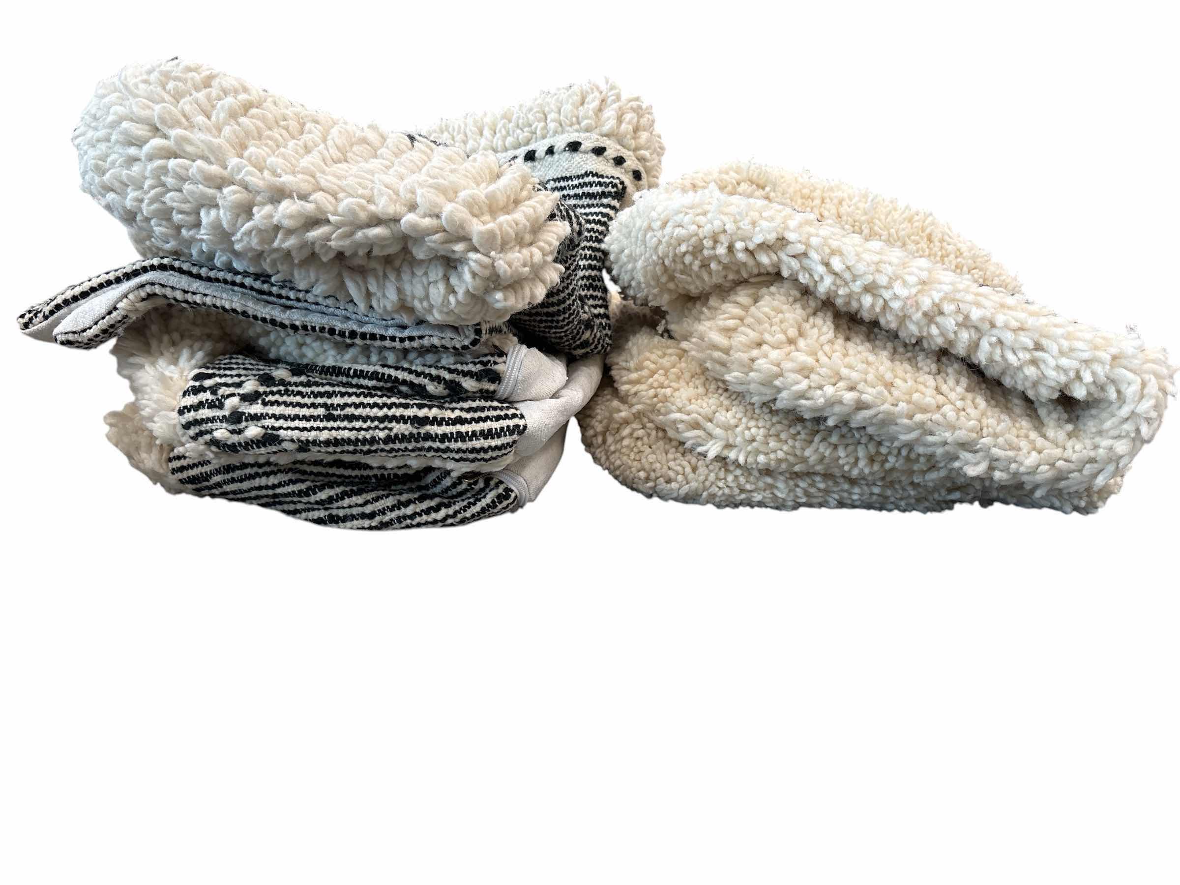 Photo 1 of (6)PCS CUSHION PILLOW COVERS 20.5”X13”