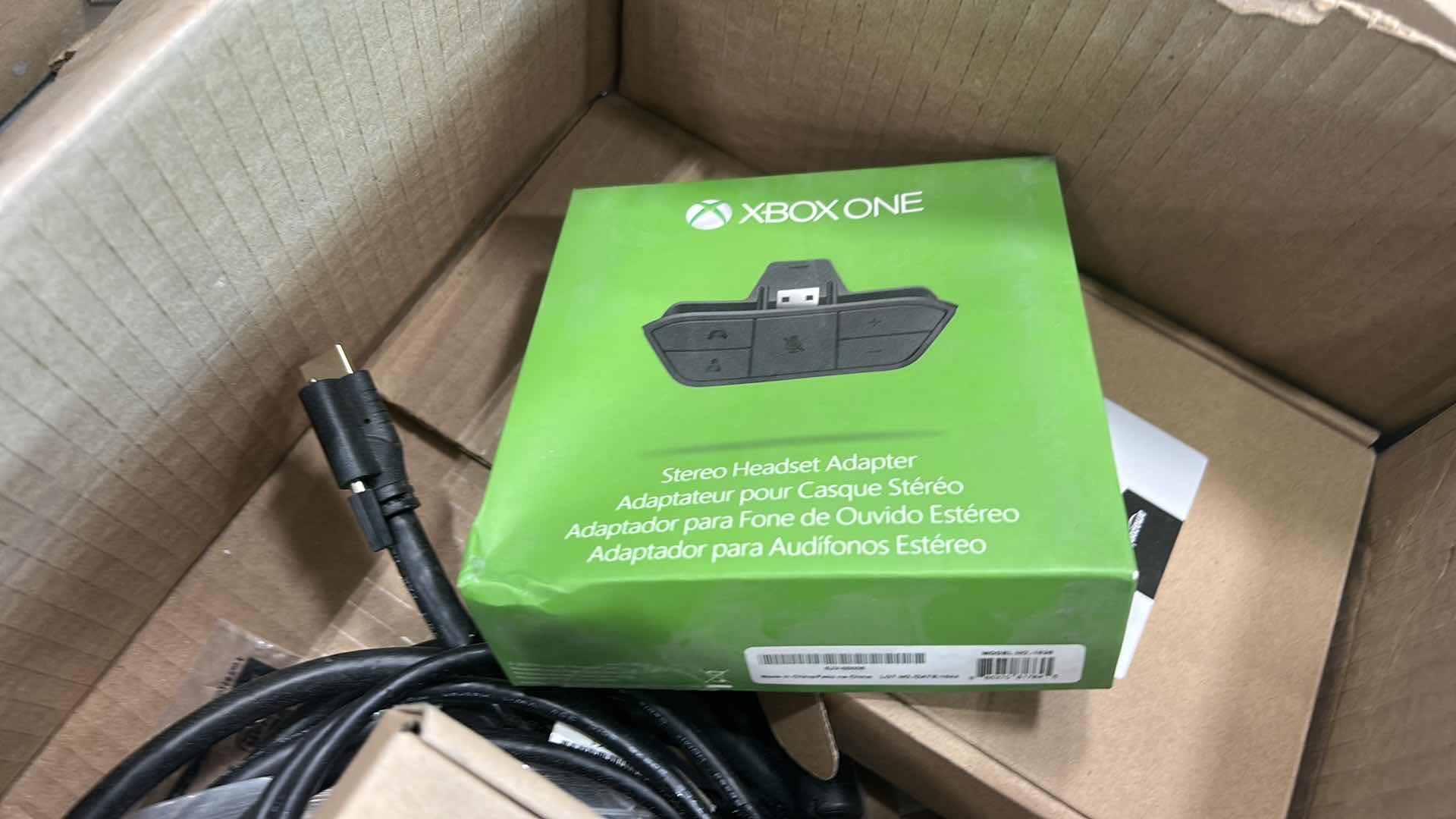 Photo 1 of BOX FULL OF CABLES AND ELECTRONICS