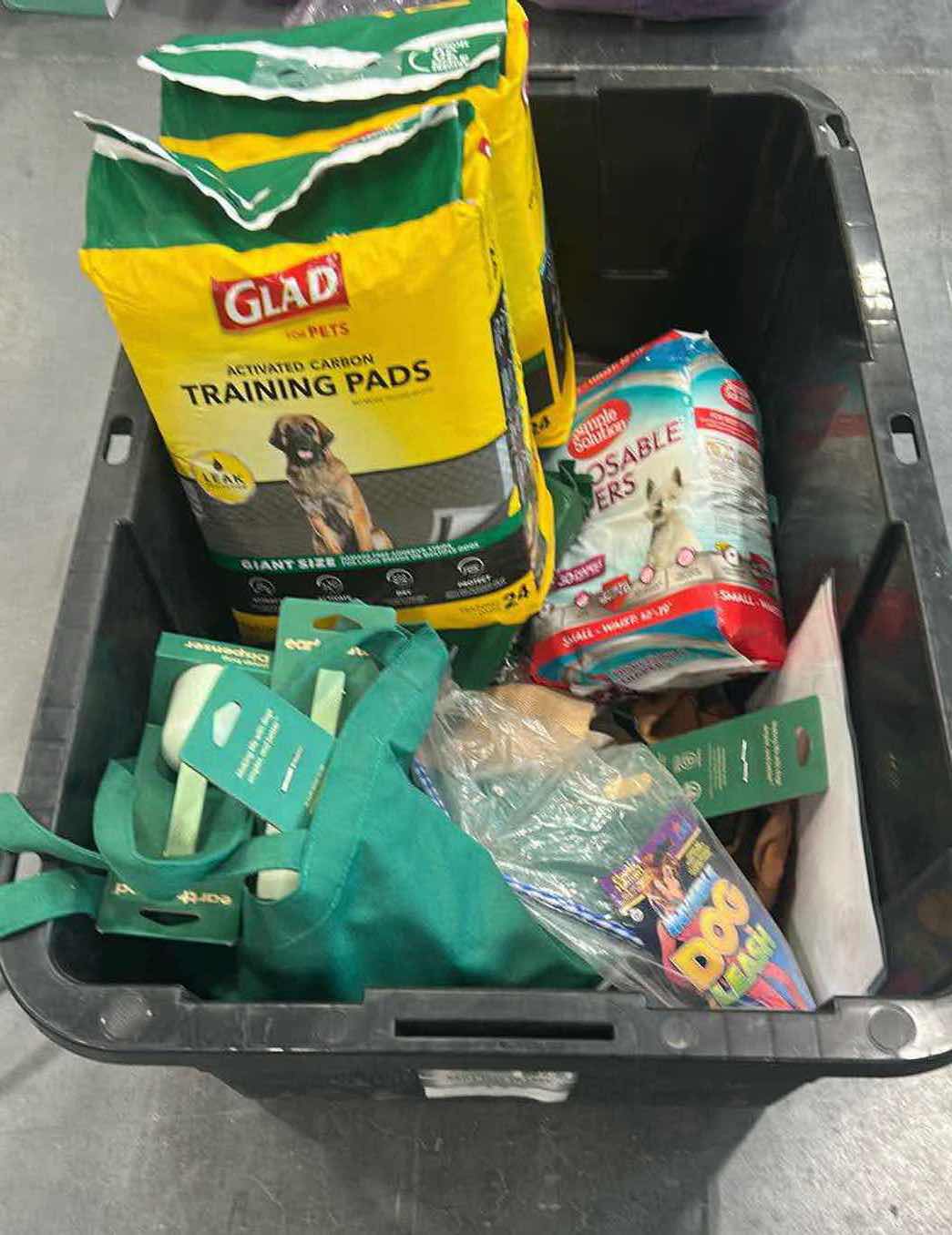 Photo 1 of CONTENTS OF CONTAINER DIG SUPPLIES