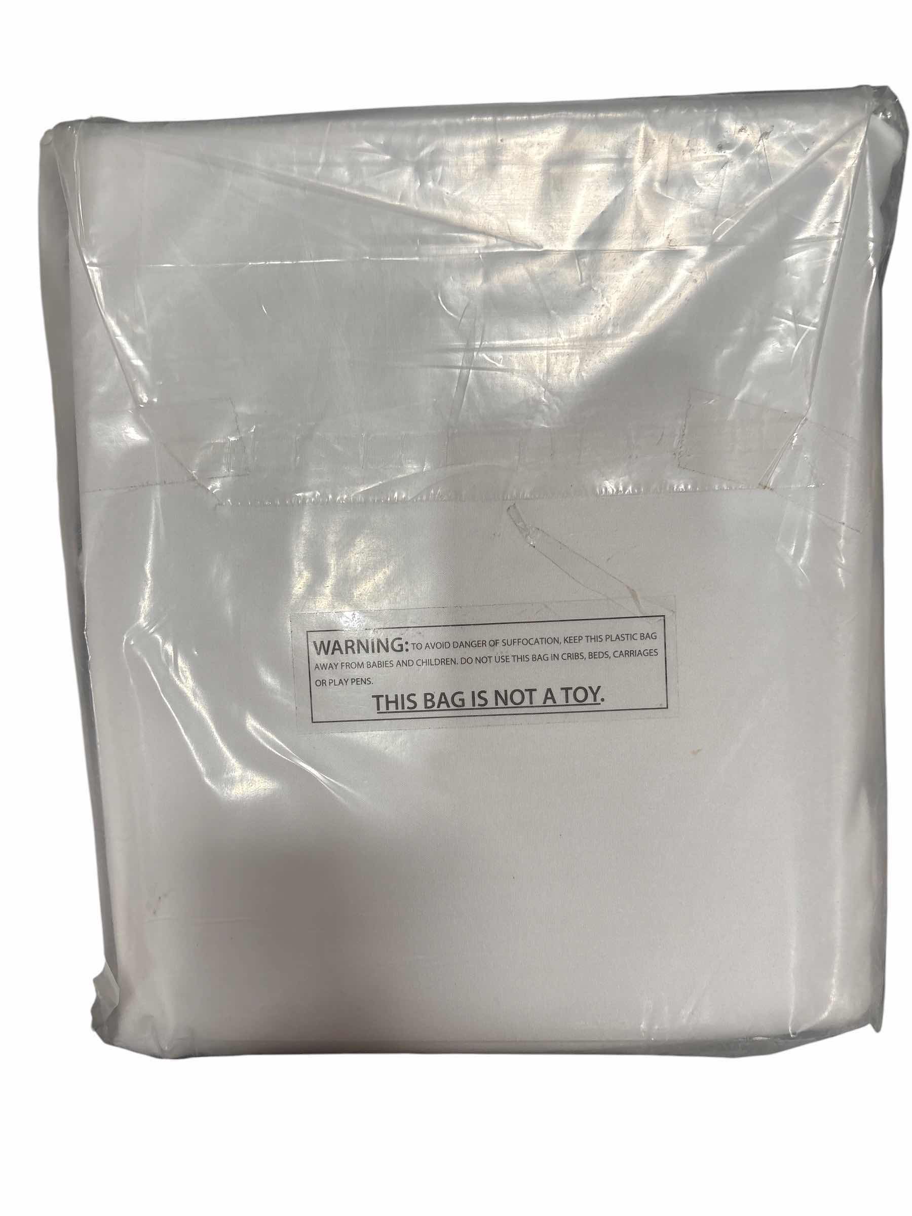 Photo 1 of NEW CONTAINER OF DUVET COVER MICROFIBER SET FULL SIZE