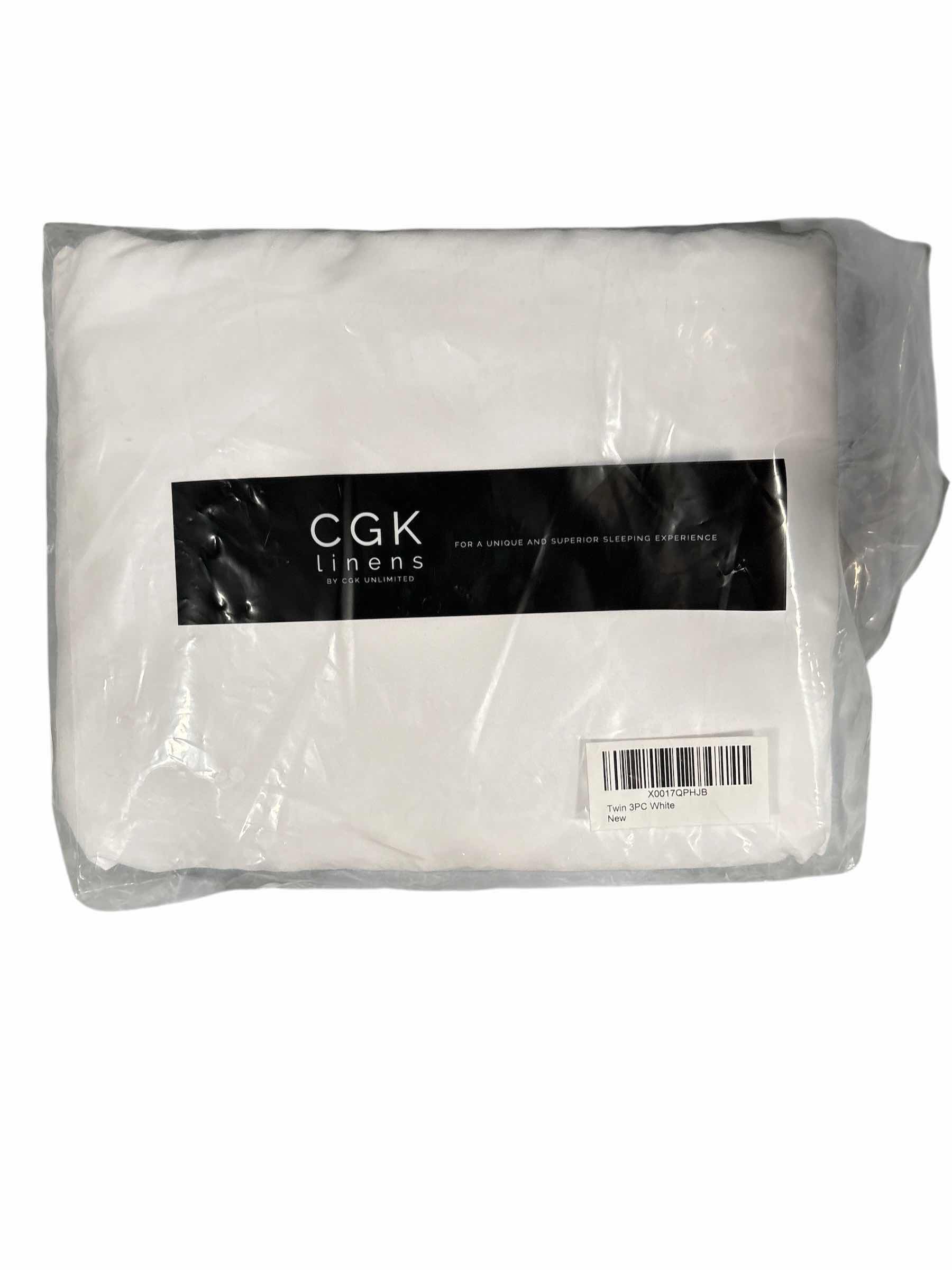 Photo 1 of CONTAINER OF CKG LINENS-TWIN SIZE