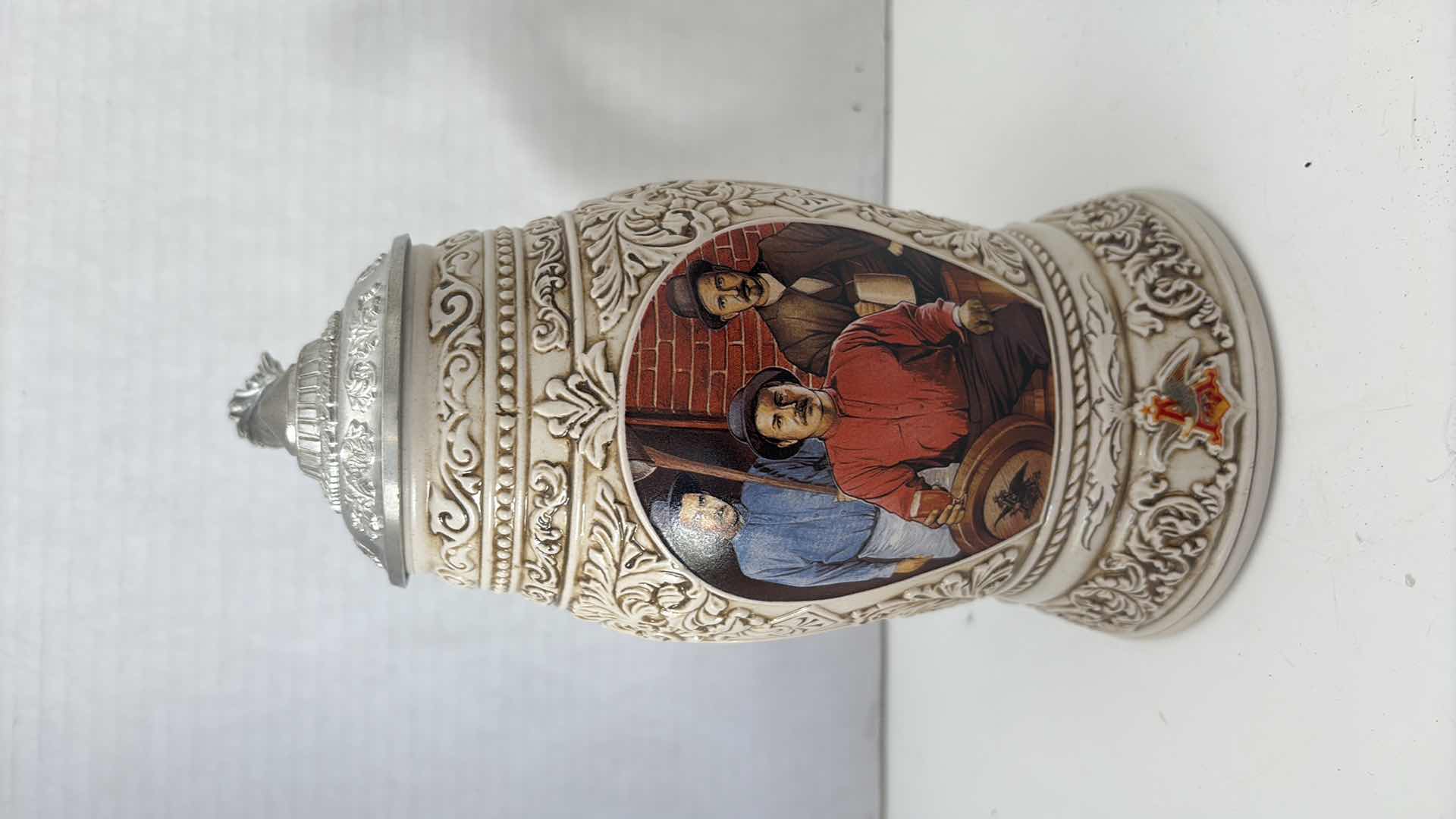 Photo 1 of 1998 ANHEUSER BUSCH COLLECTORS CLUB STEIN “OLD WORLD HERITAGE” COA