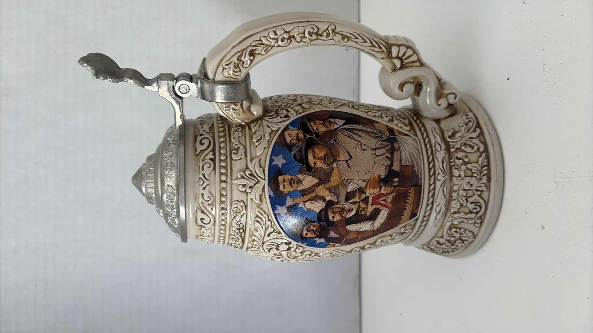 Photo 1 of 1998 ANHEUSER BUSCH COLLECTORS CLUB STEIN “OLD WORLD HERITAGE” COA