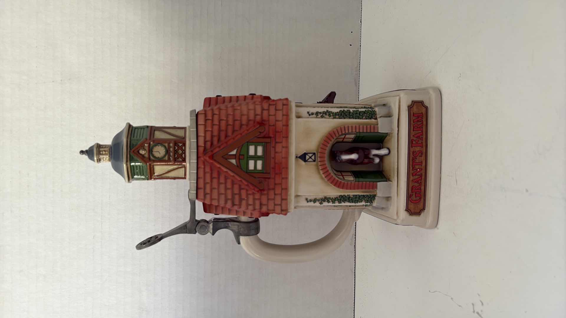 Photo 1 of 2003 ANHEUSER BUSCH COLLECTORS CLUB STEIN “GRANTS FARM BAUERNHOF” COA