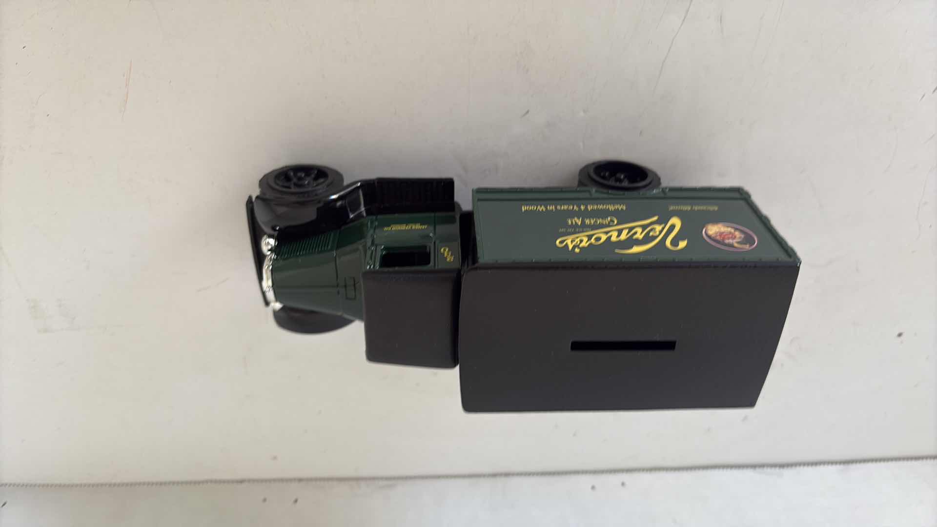 Photo 1 of ERTL “1931 HAWKEYE MOTOR TRUCK”. DIE CAST METAL LOCKING COIN BANK