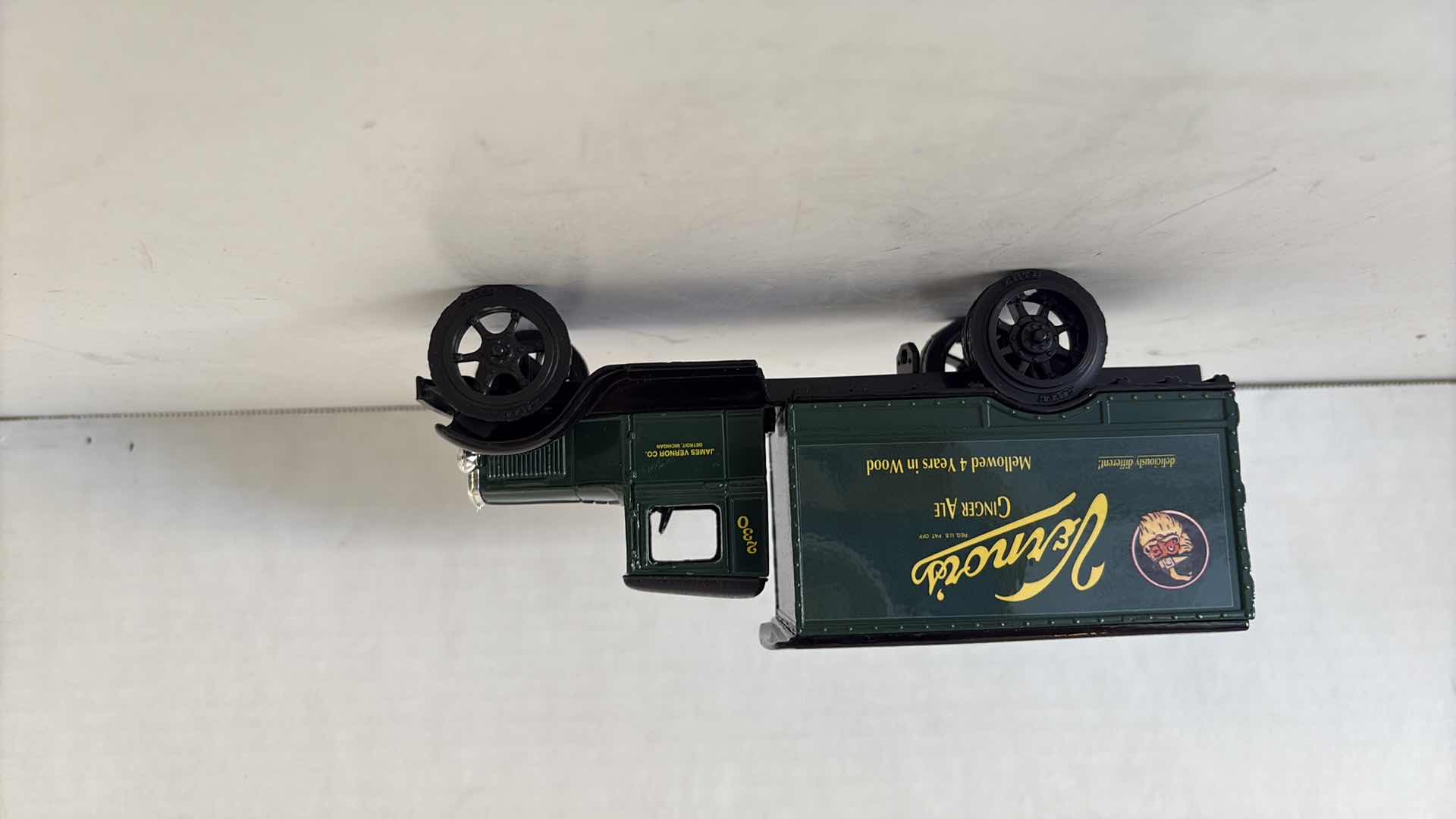 Photo 1 of ERTL “1931 HAWKEYE MOTOR TRUCK”. DIE CAST METAL LOCKING COIN BANK