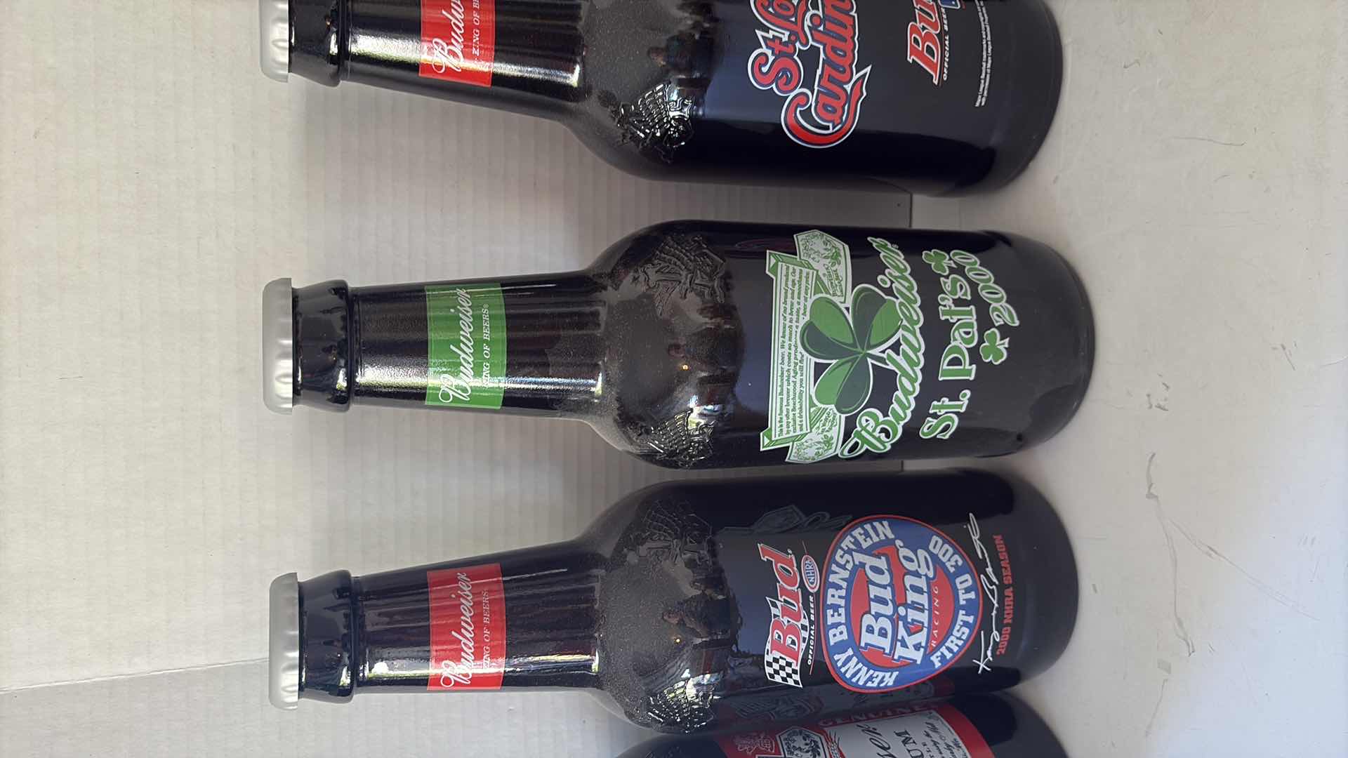 Photo 1 of Budweiser 2 ER BOTTLES 6 PACK