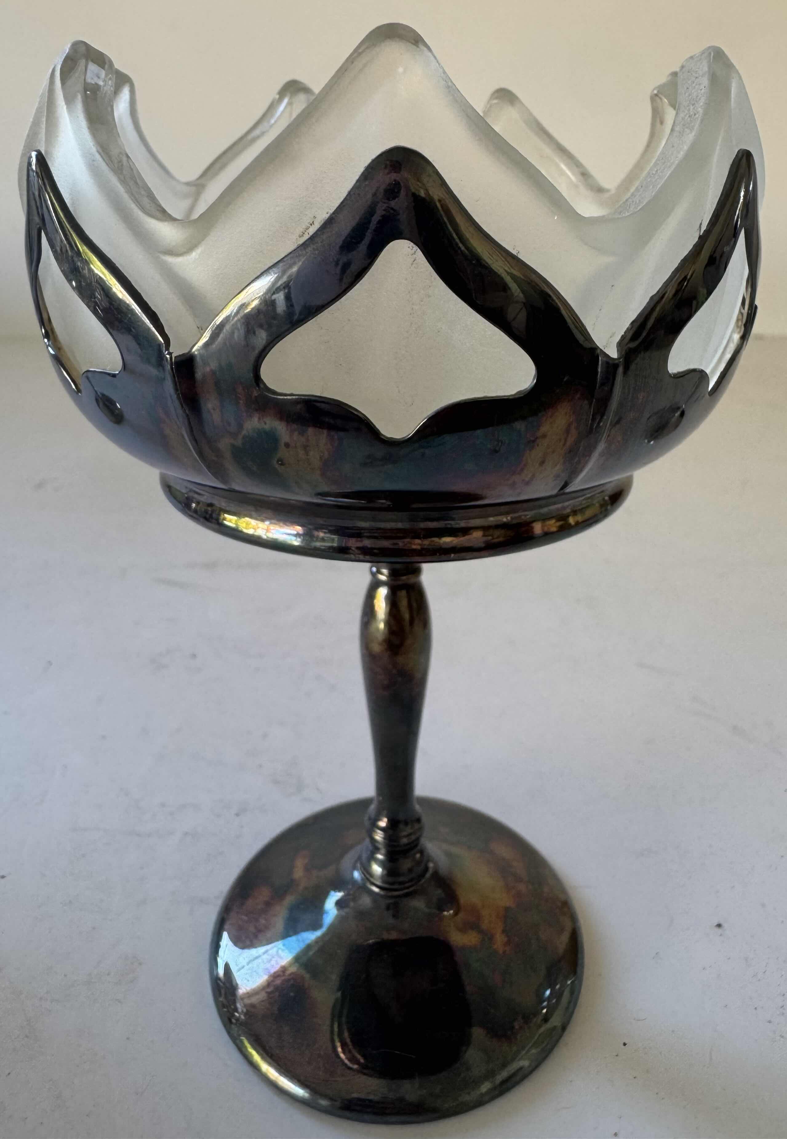 Photo 1 of 3- KROME KRAFT FROSTED GLASSES SILVER TONE W4.5” X H 6.75”