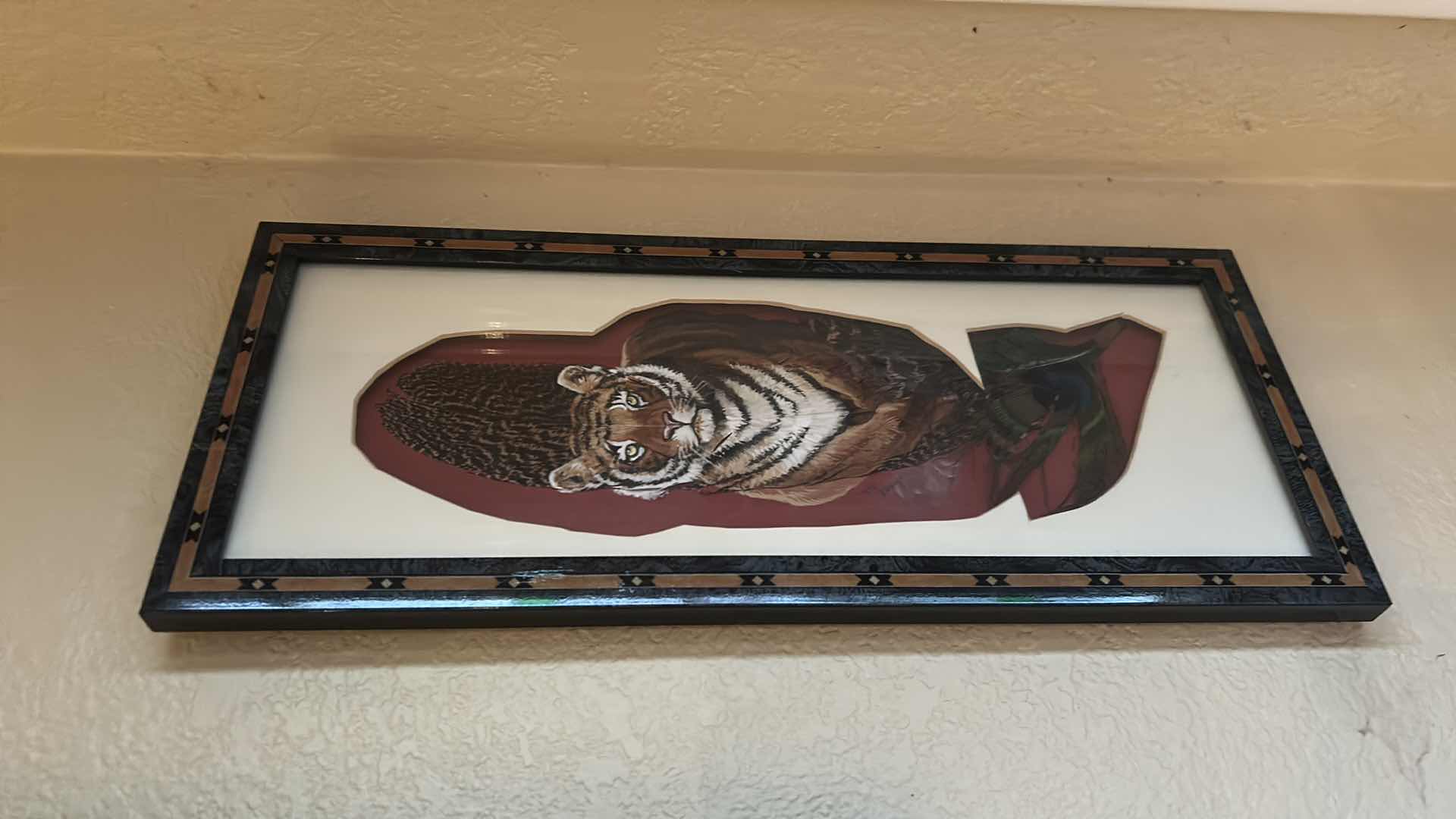 Photo 1 of 3- ANIMAL WALL ART 8" X 27"