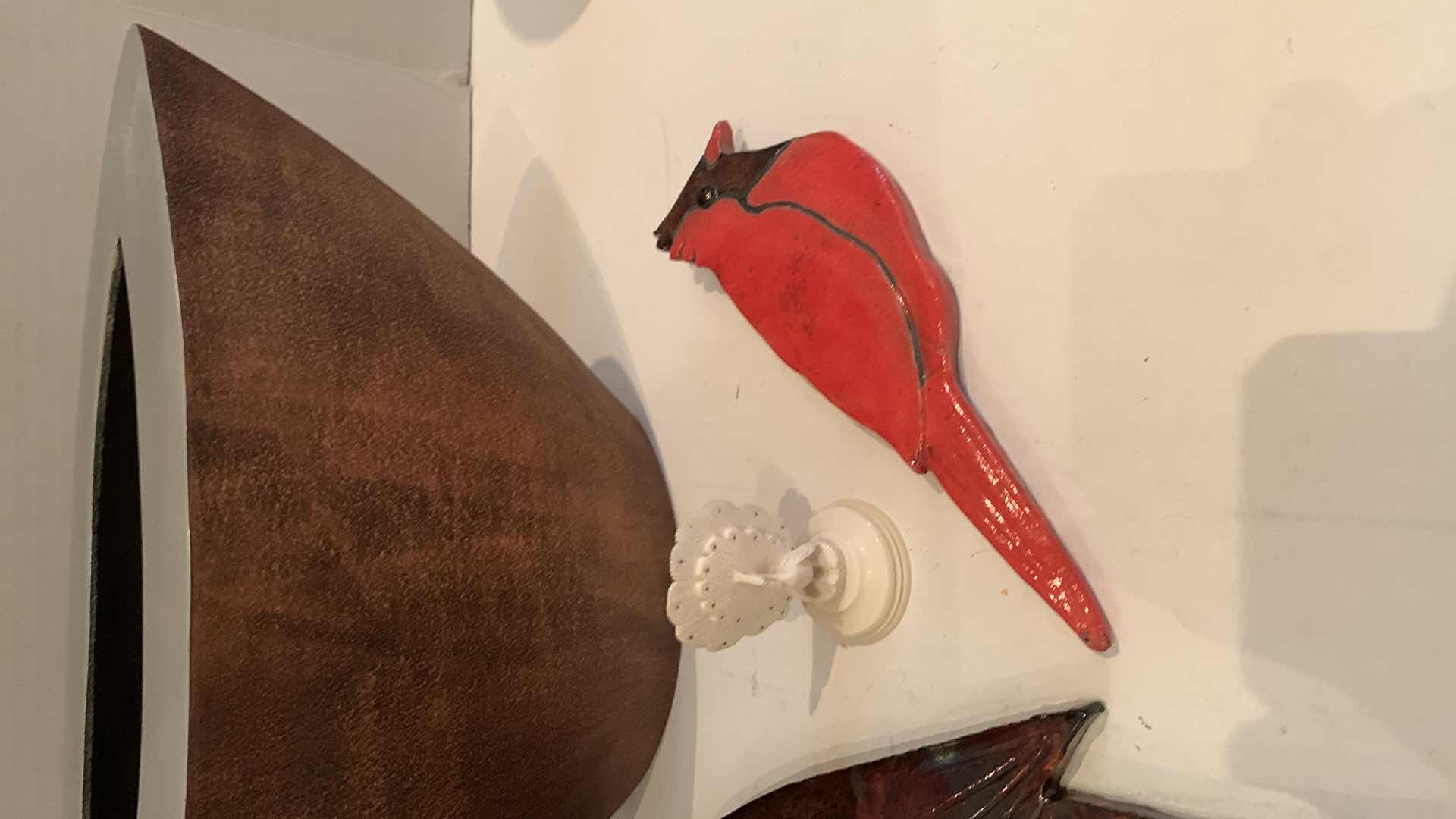 Photo 1 of A VASE AND BIRFD ARTWORK