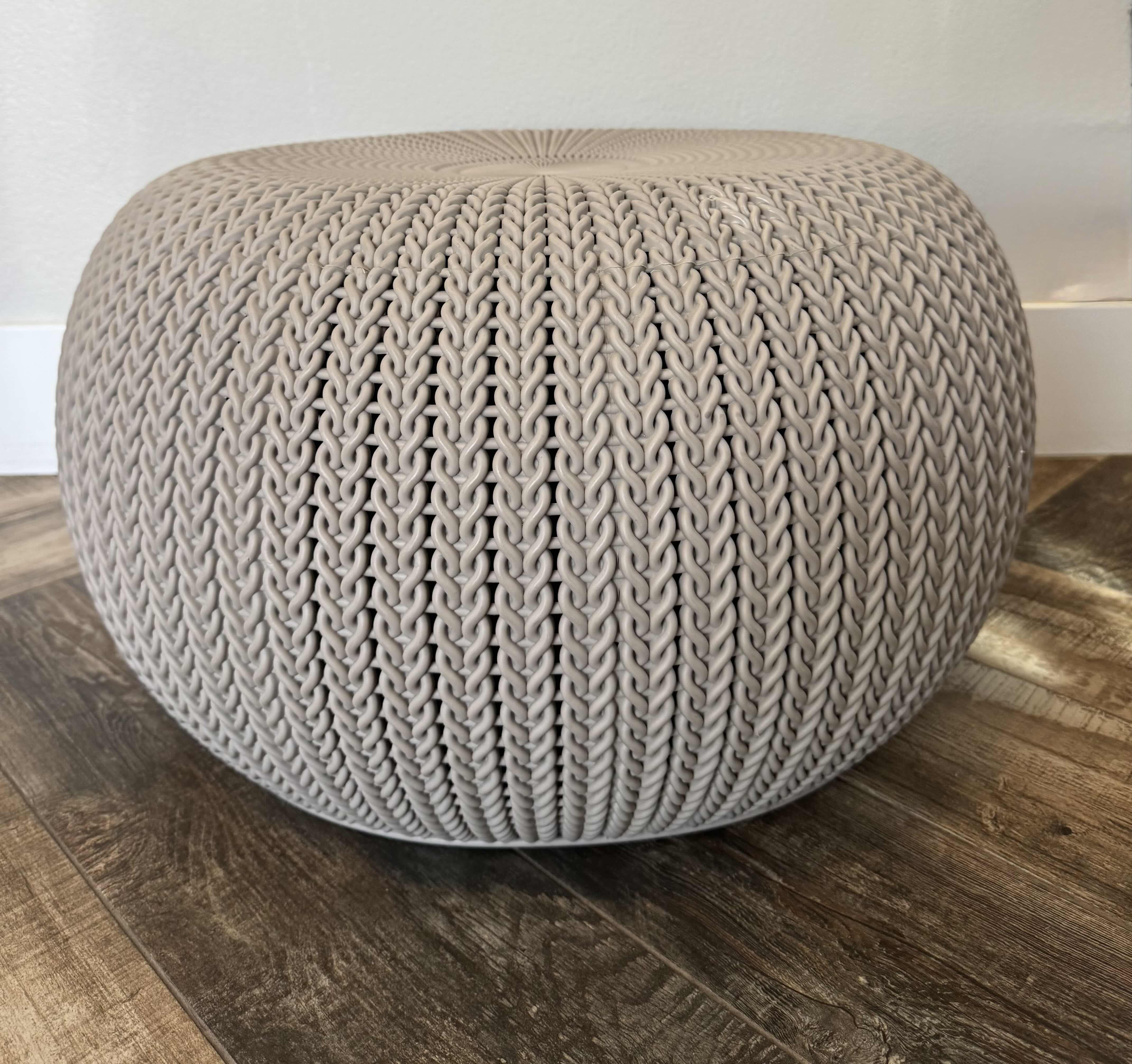 Photo 1 of 22" ROUND KETER URBAN KNIT POUF OTTOMAN OUTDOOR/INDOOR H13”