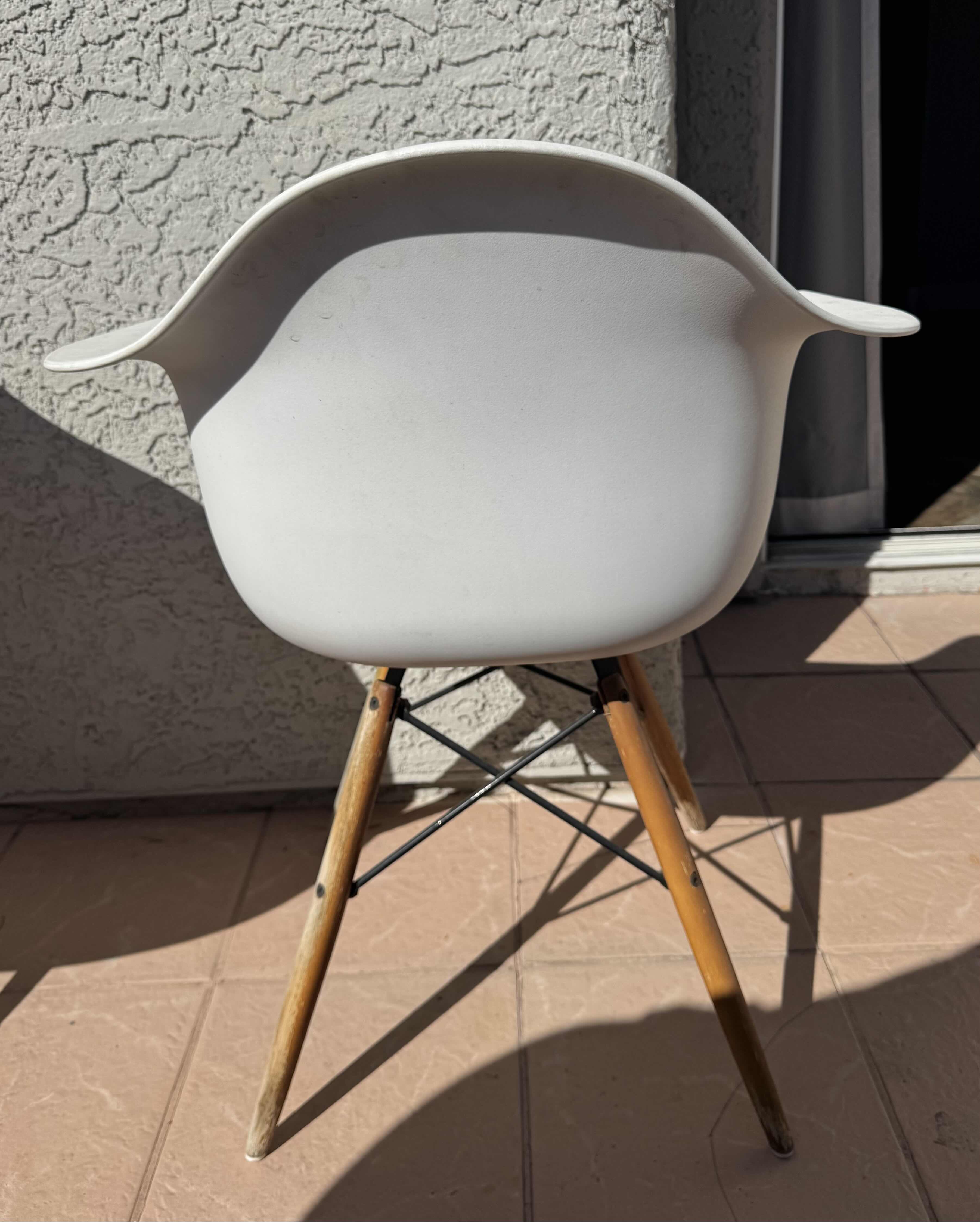 Photo 1 of 2-WHITE RESIN OUTDOOR BUCKET CHAIRS
