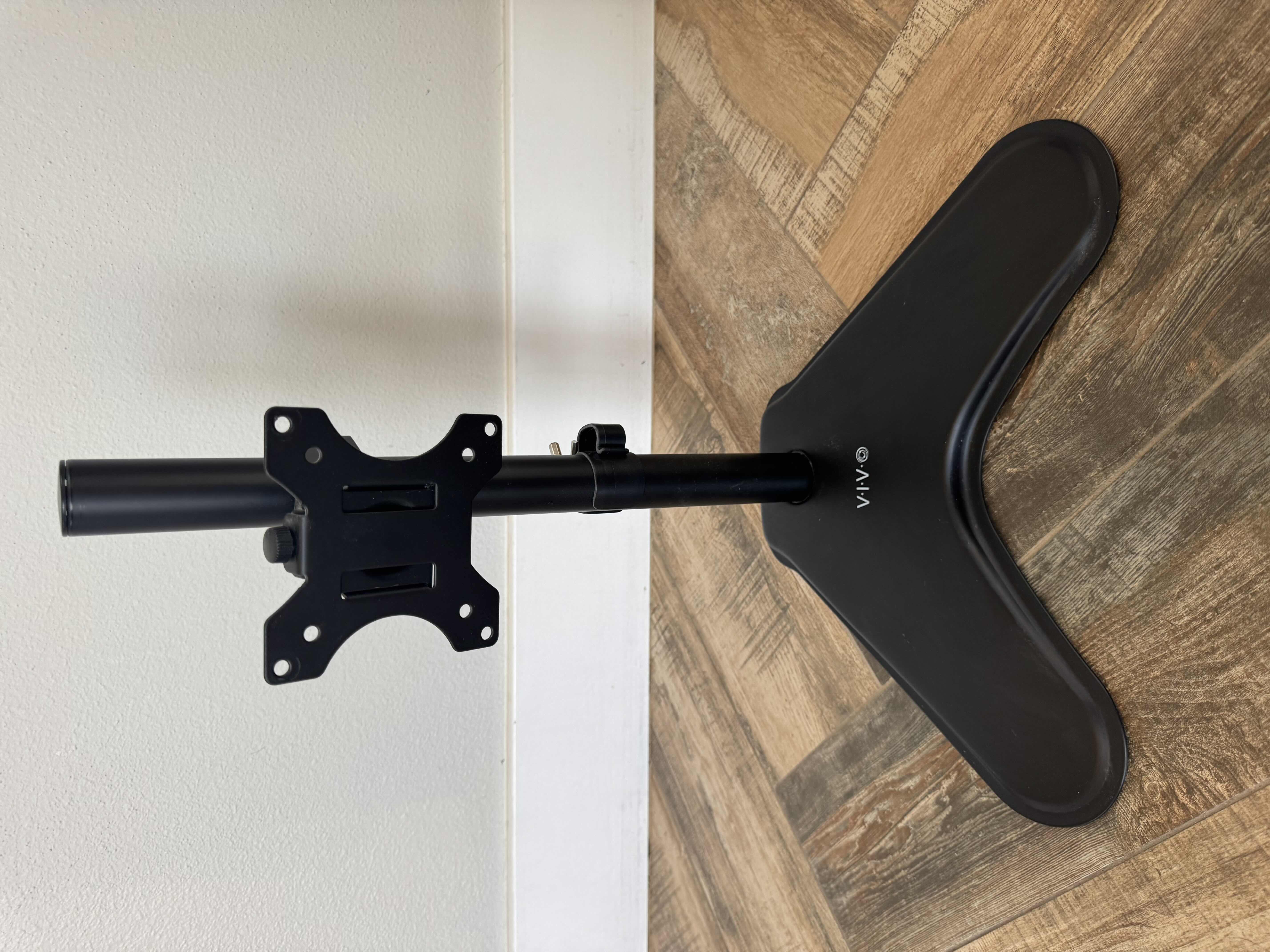 Photo 1 of VIVO SINGLE MONITOR BLACK DESK STAND