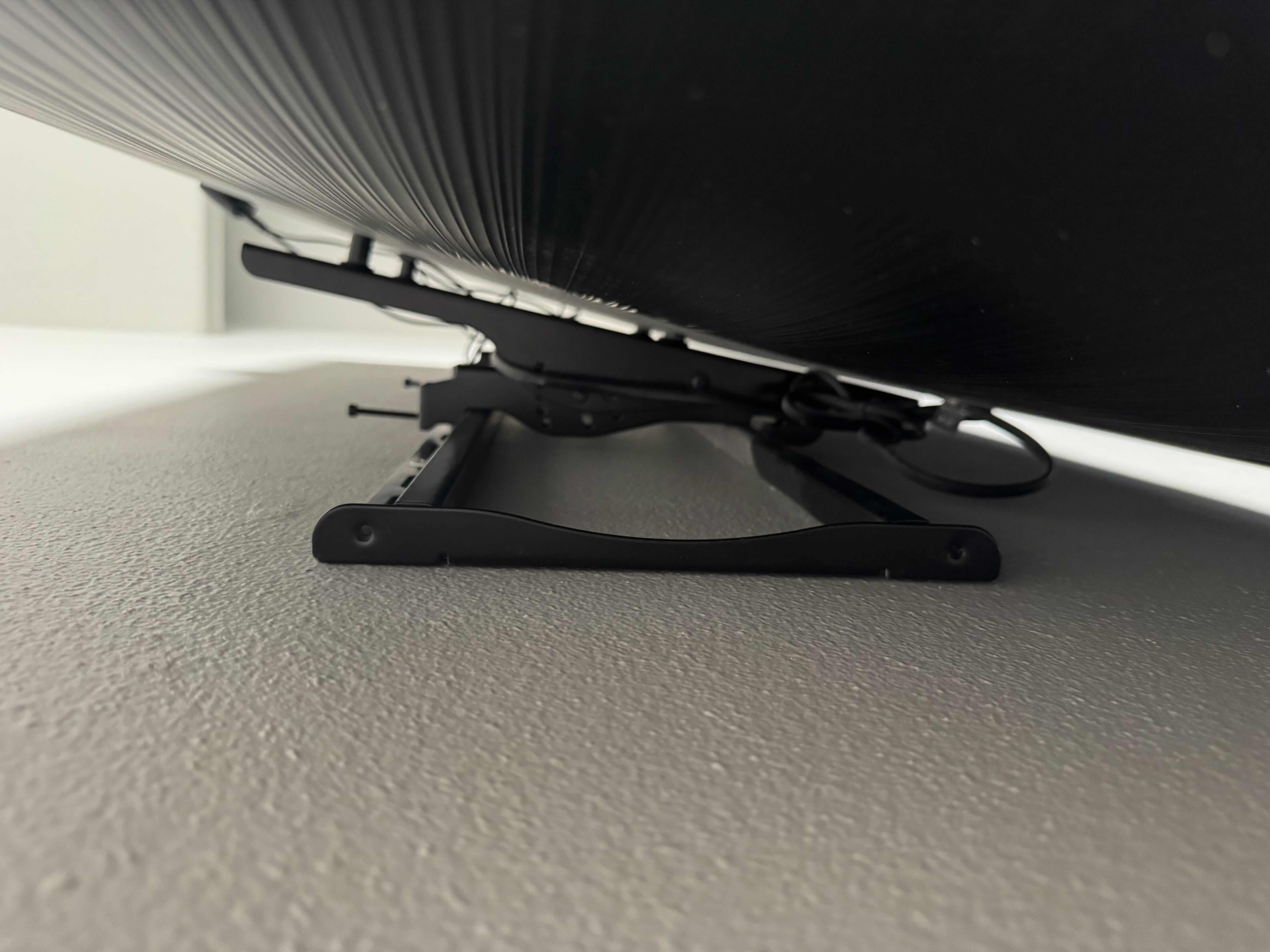 Photo 1 of 48" SAMSUNG TV W WALL MOUNT (NO REMOTE)