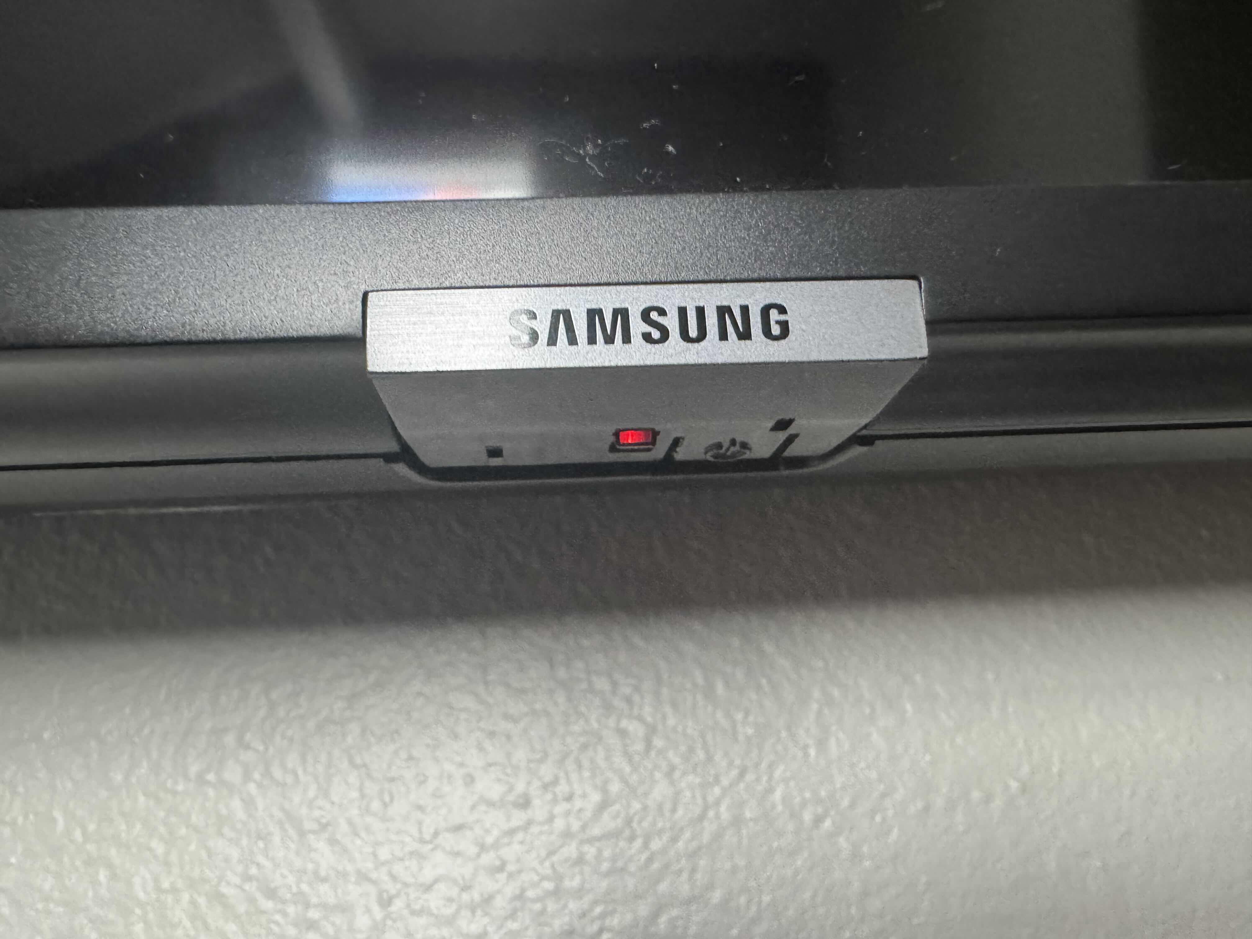 Photo 1 of 48" SAMSUNG TV W WALL MOUNT (NO REMOTE)