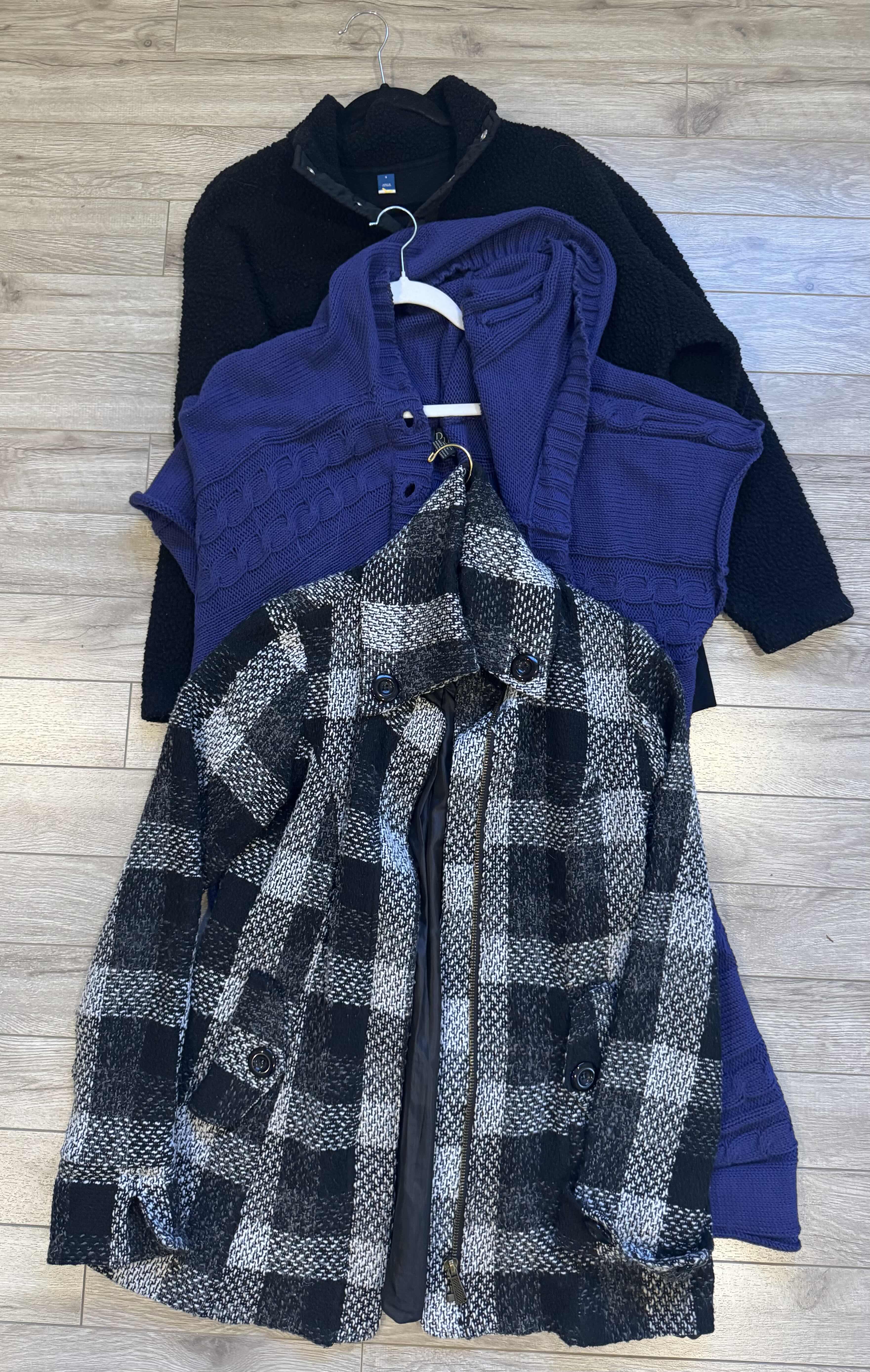 Photo 1 of 6-WOMEN'S SWEATERS & VEST (SIZE S/M)