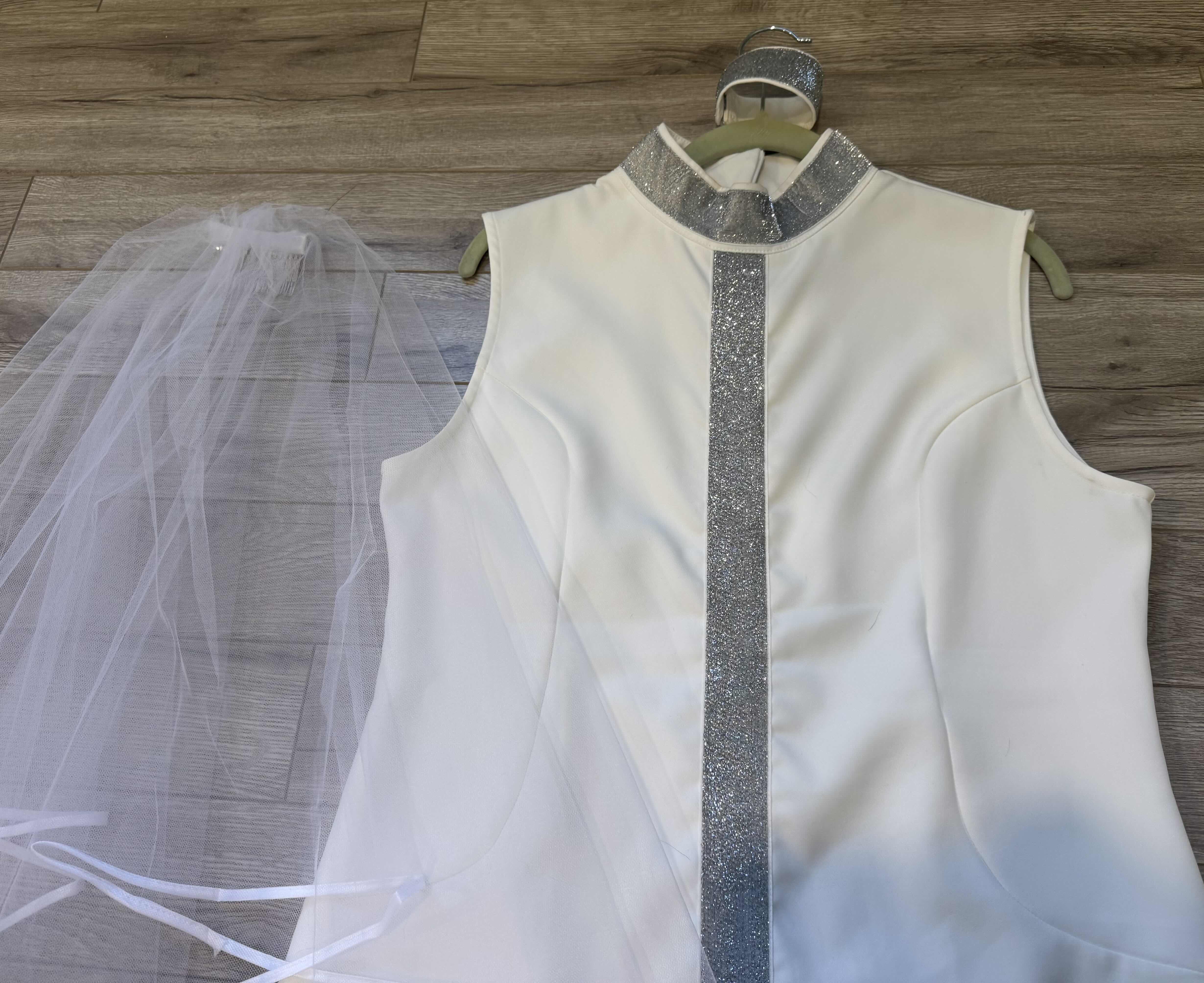 Photo 1 of WHITE W SILVER TRIM SHORT SLEEVE EVENING GOWN W SHORT WHITE VEIL (SIZE L)