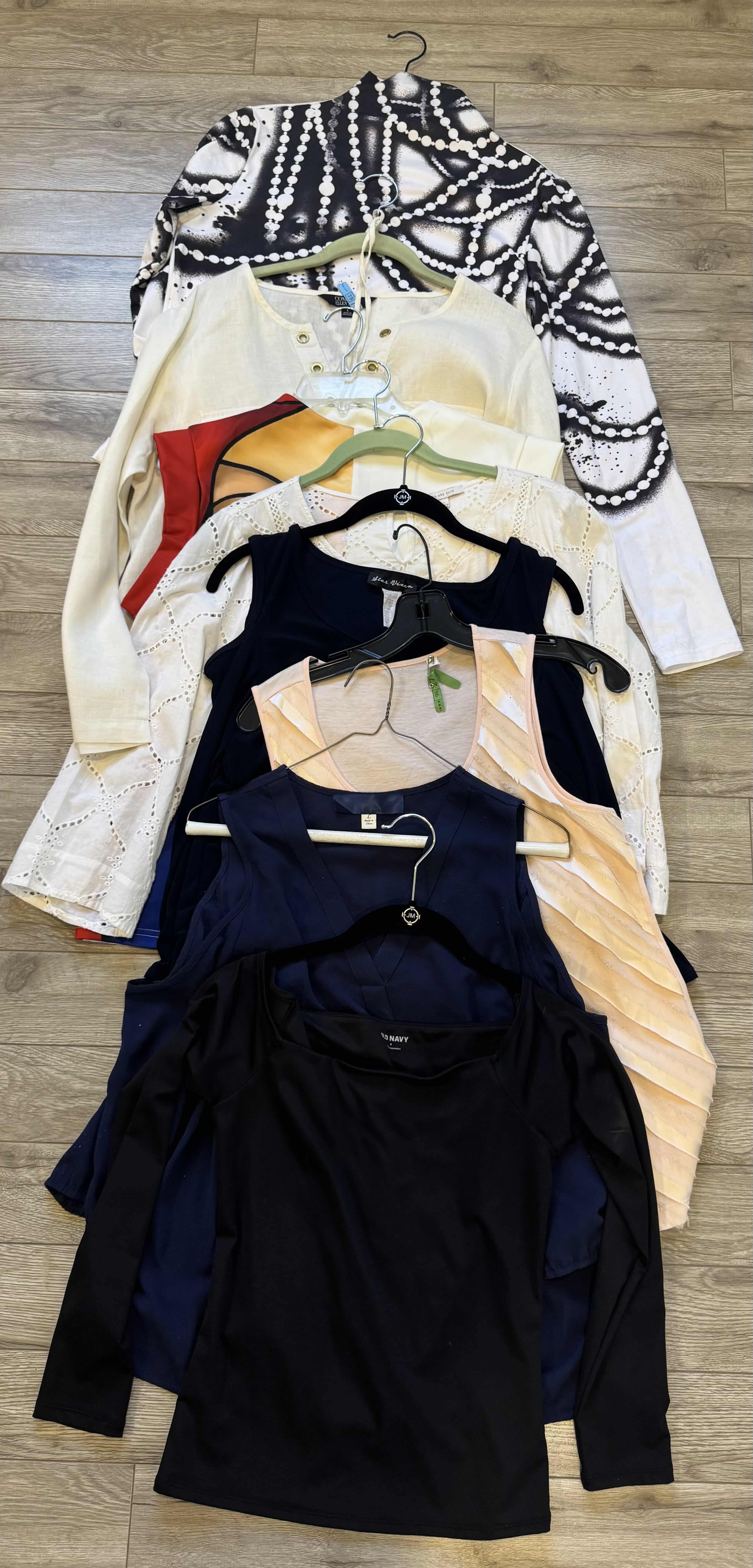Photo 1 of 16-WOMEN'S TOPS & BLOUSES (SIZES S, M & L)