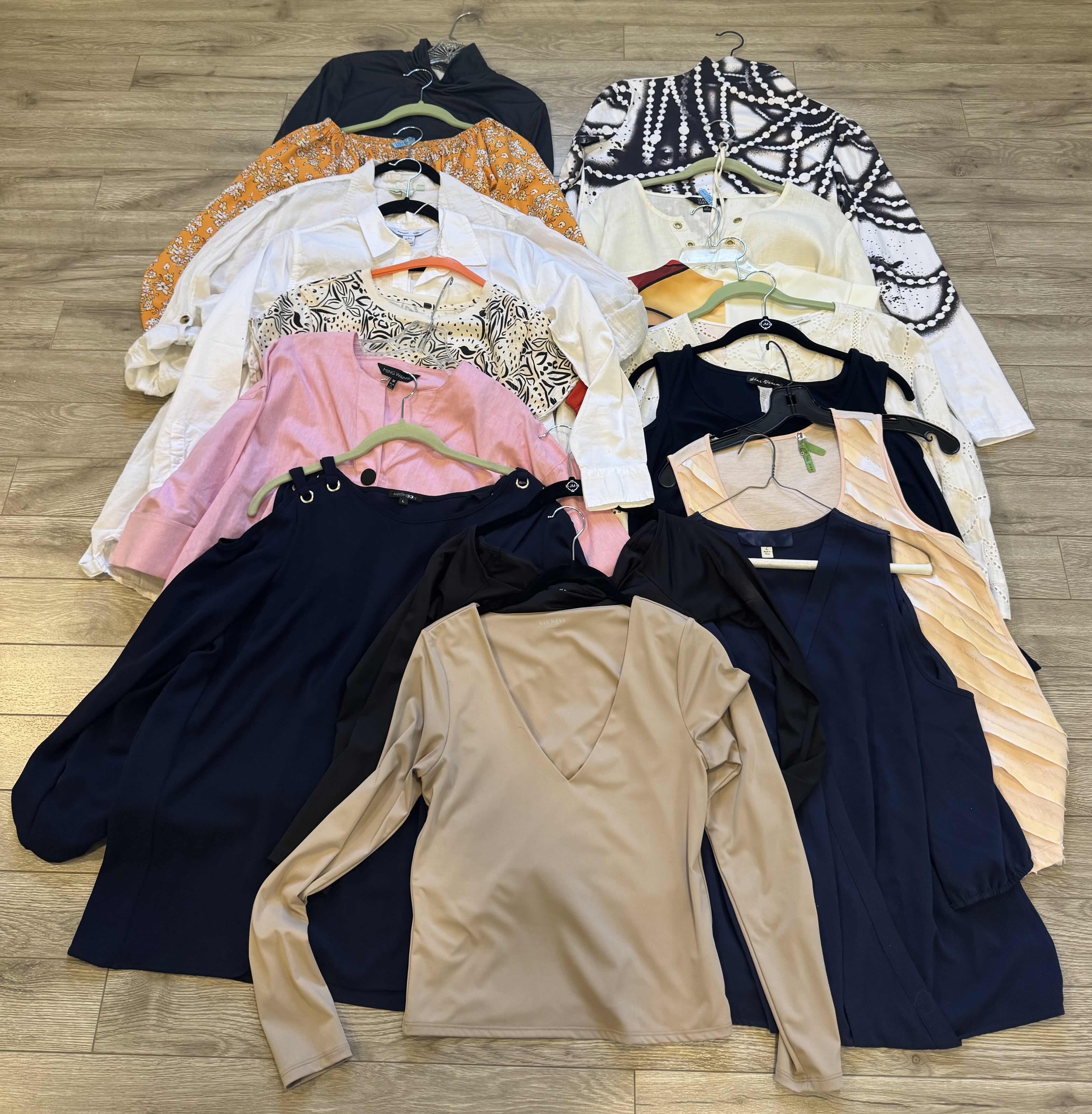 Photo 1 of 16-WOMEN'S TOPS & BLOUSES (SIZES S, M & L)