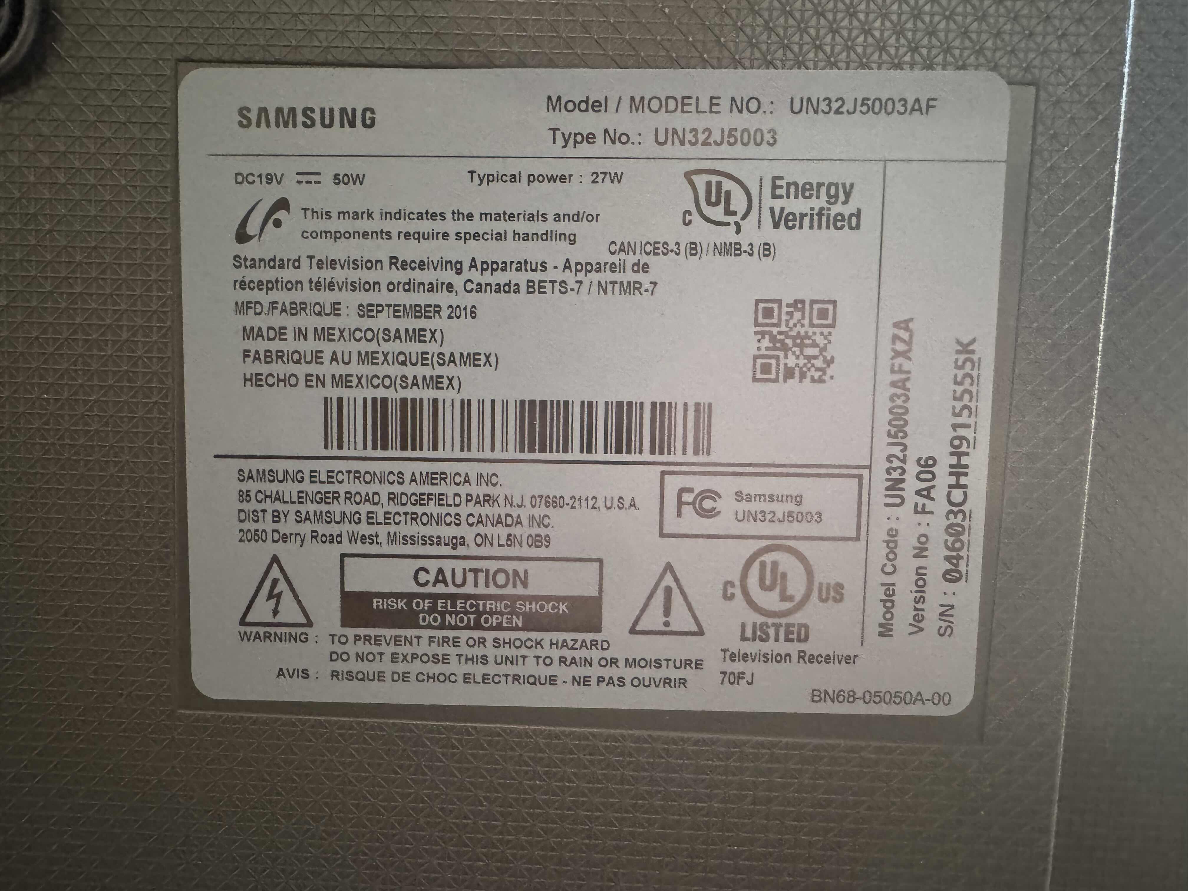 Photo 1 of 28" SAMSUNG TV W REMOTE MODEL NO: UN32J5003AF