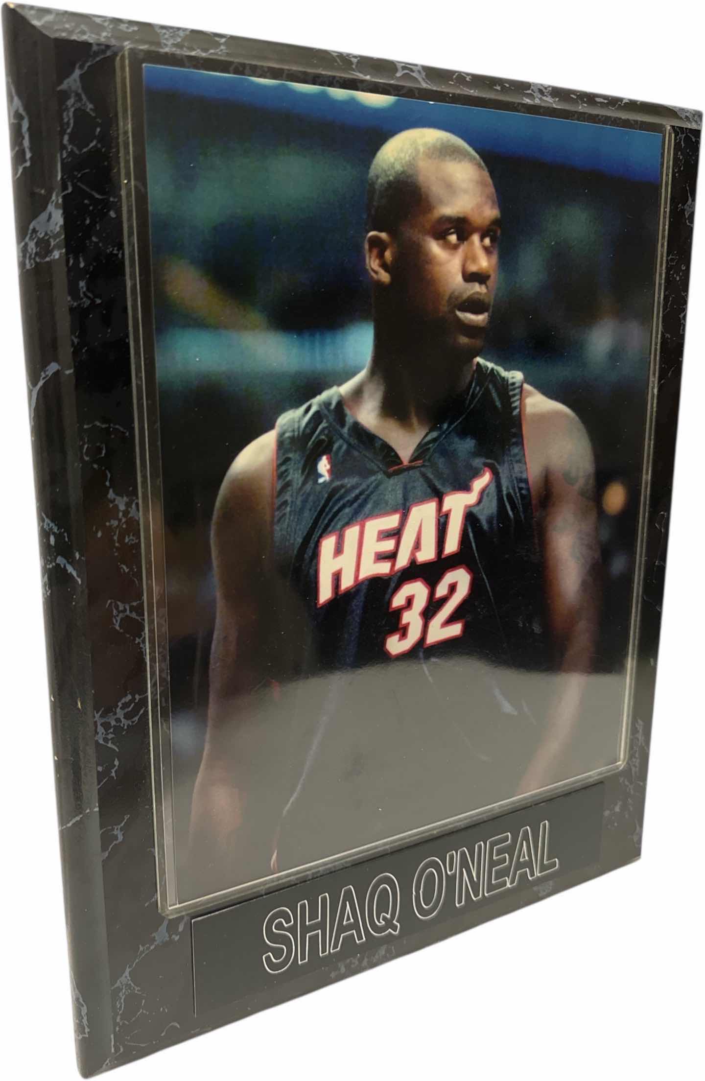 Photo 1 of SHAQUILLE ONEAL WOOD WALL PLAQUE 12" X 11" 
