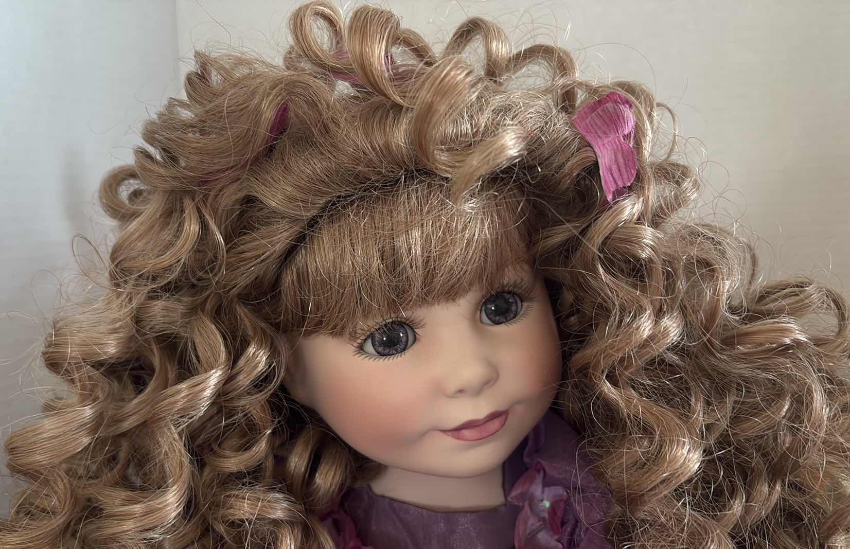 Photo 1 of (2)PCS MARIE OSMOND HARMONY AND YELLOW ROSE OF TEXAS PORCELAIN DOLL H13”