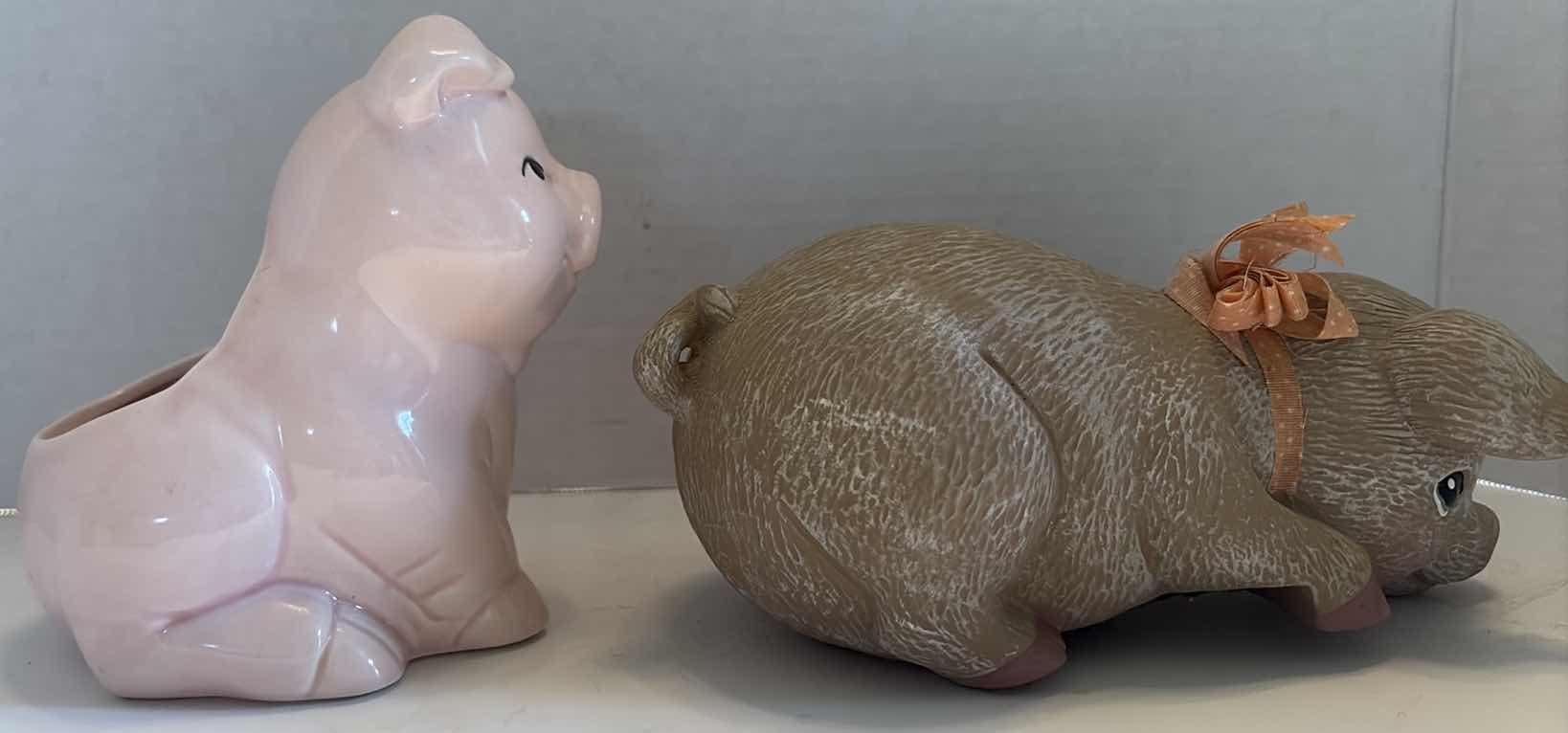 Photo 1 of (2)PCS PIG PLANTER AND DECOR H5”