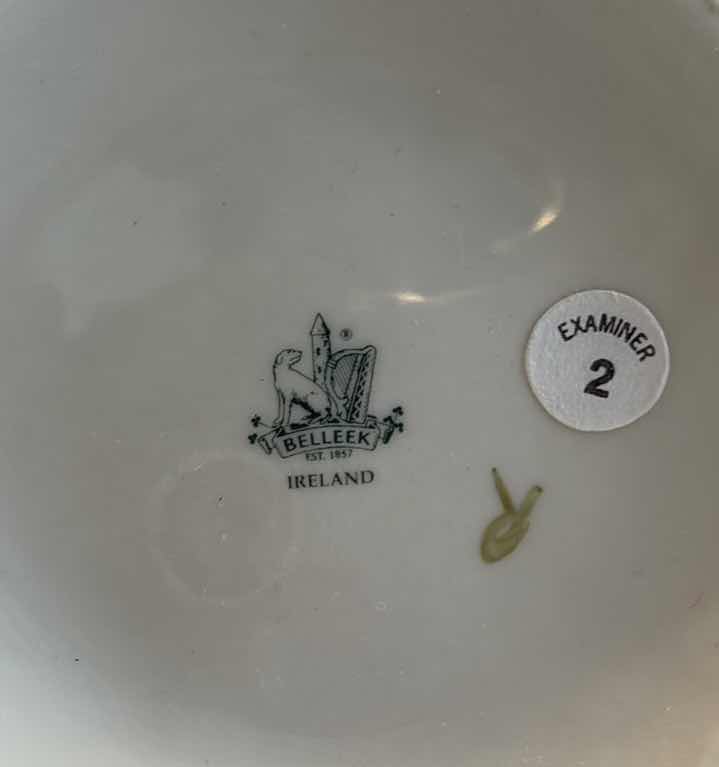 Photo 1 of BELLEEK IRISH SHAMROCK VASE H7”